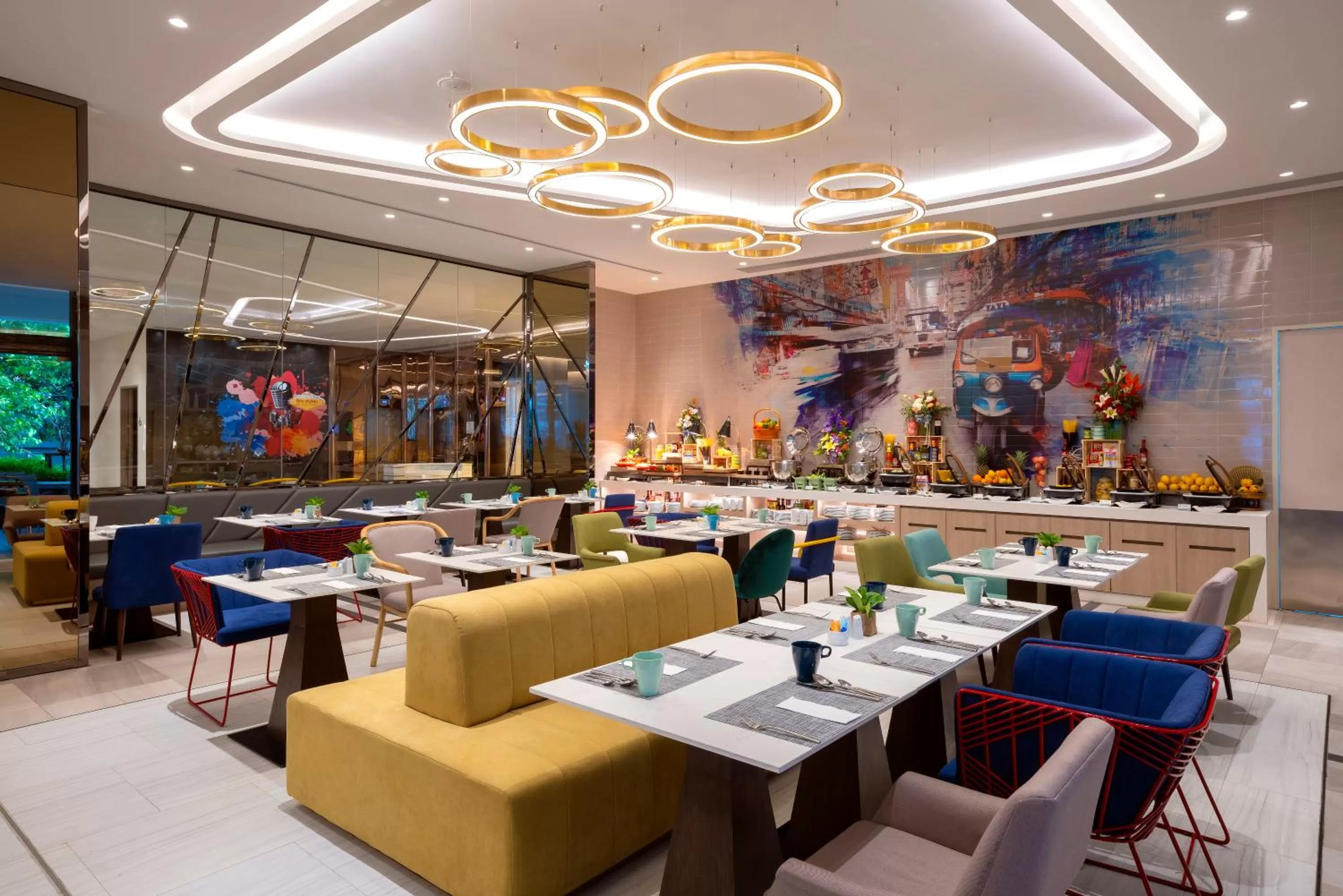 Restaurant/places to eat in ibis Styles Bangkok Ratchada