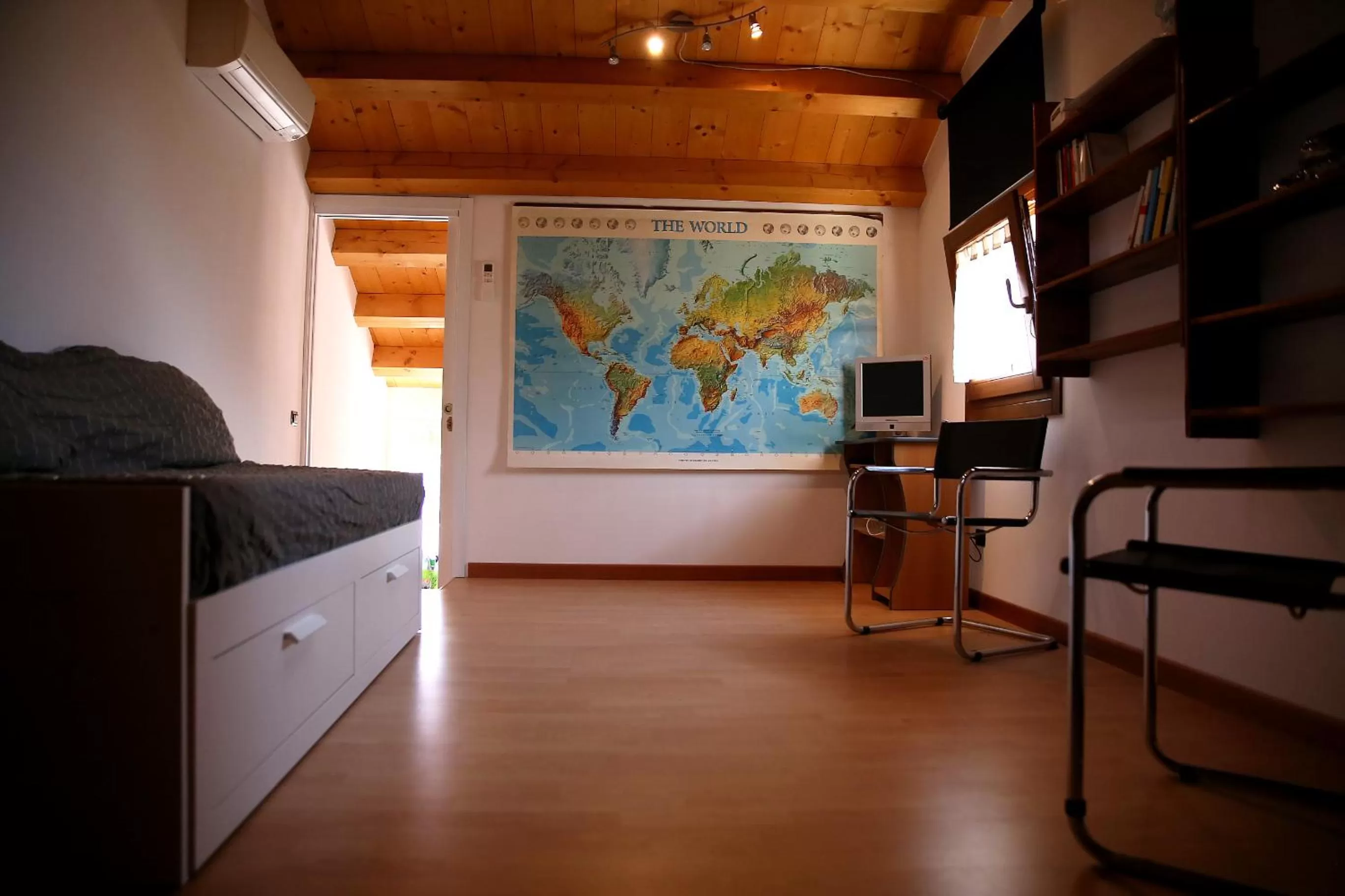 Library, Bunk Bed in B&B San Marco