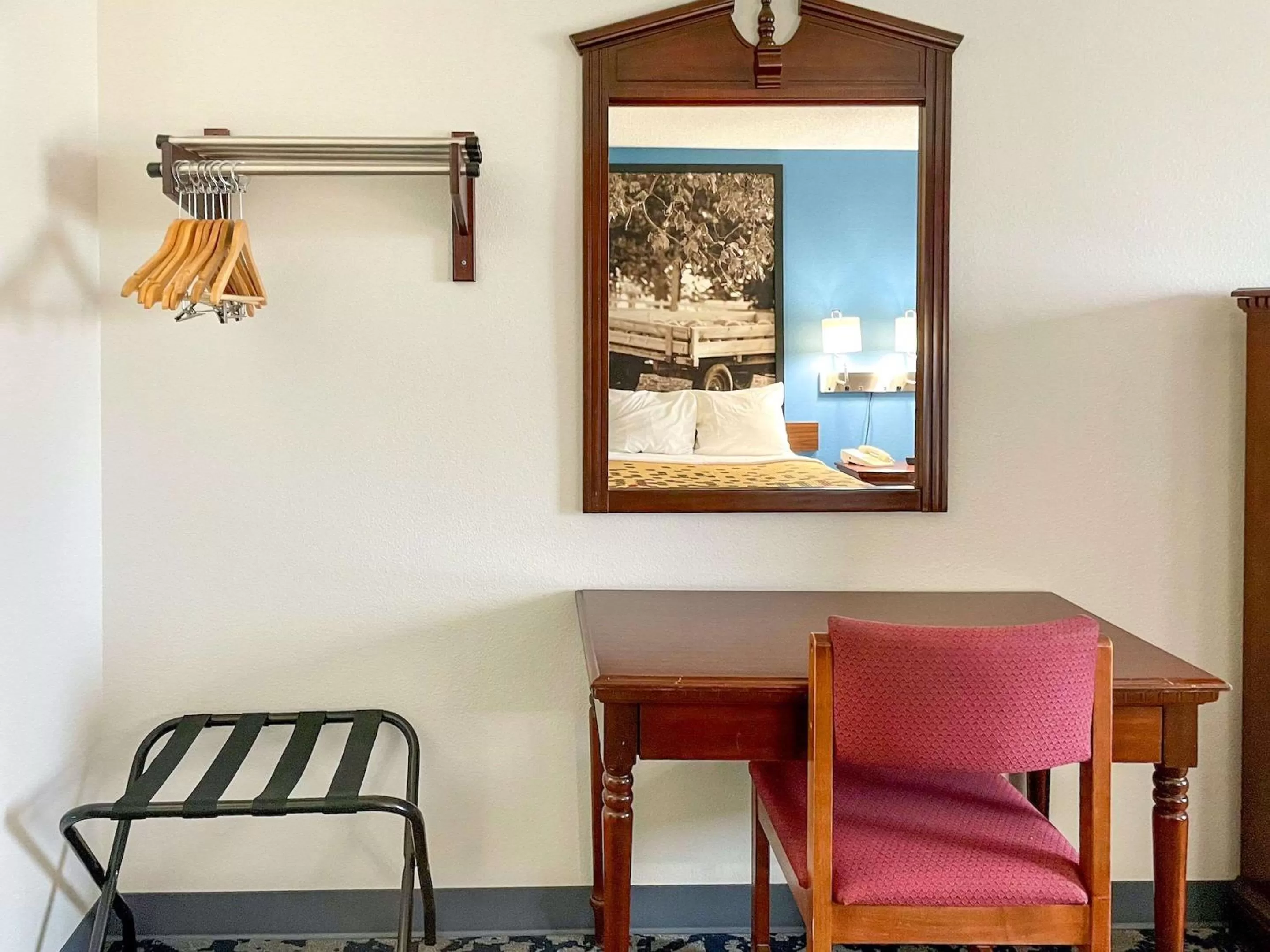 Bedroom in Lamoni Inn & Suites