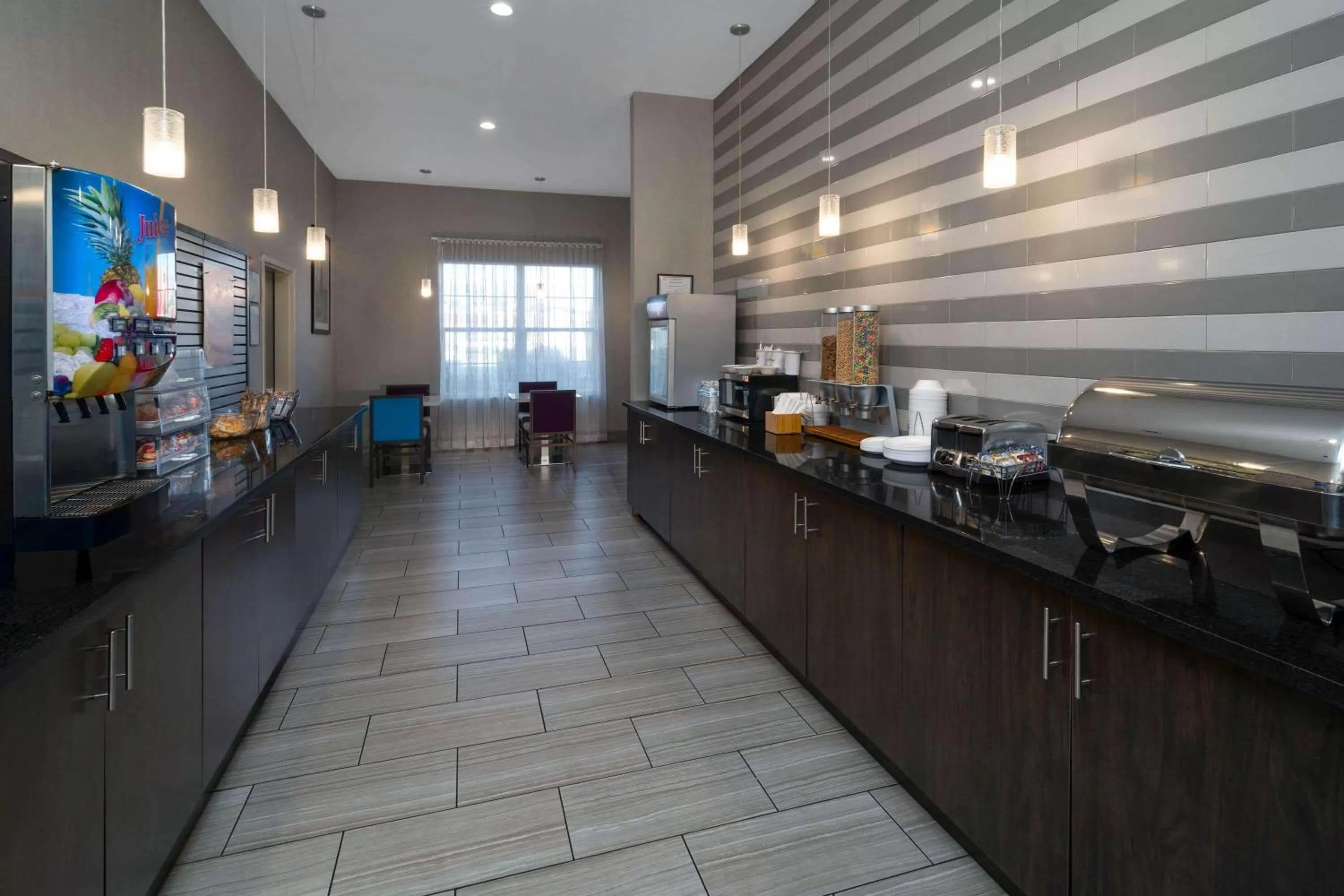 Restaurant/places to eat in La Quinta by Wyndham Forsyth