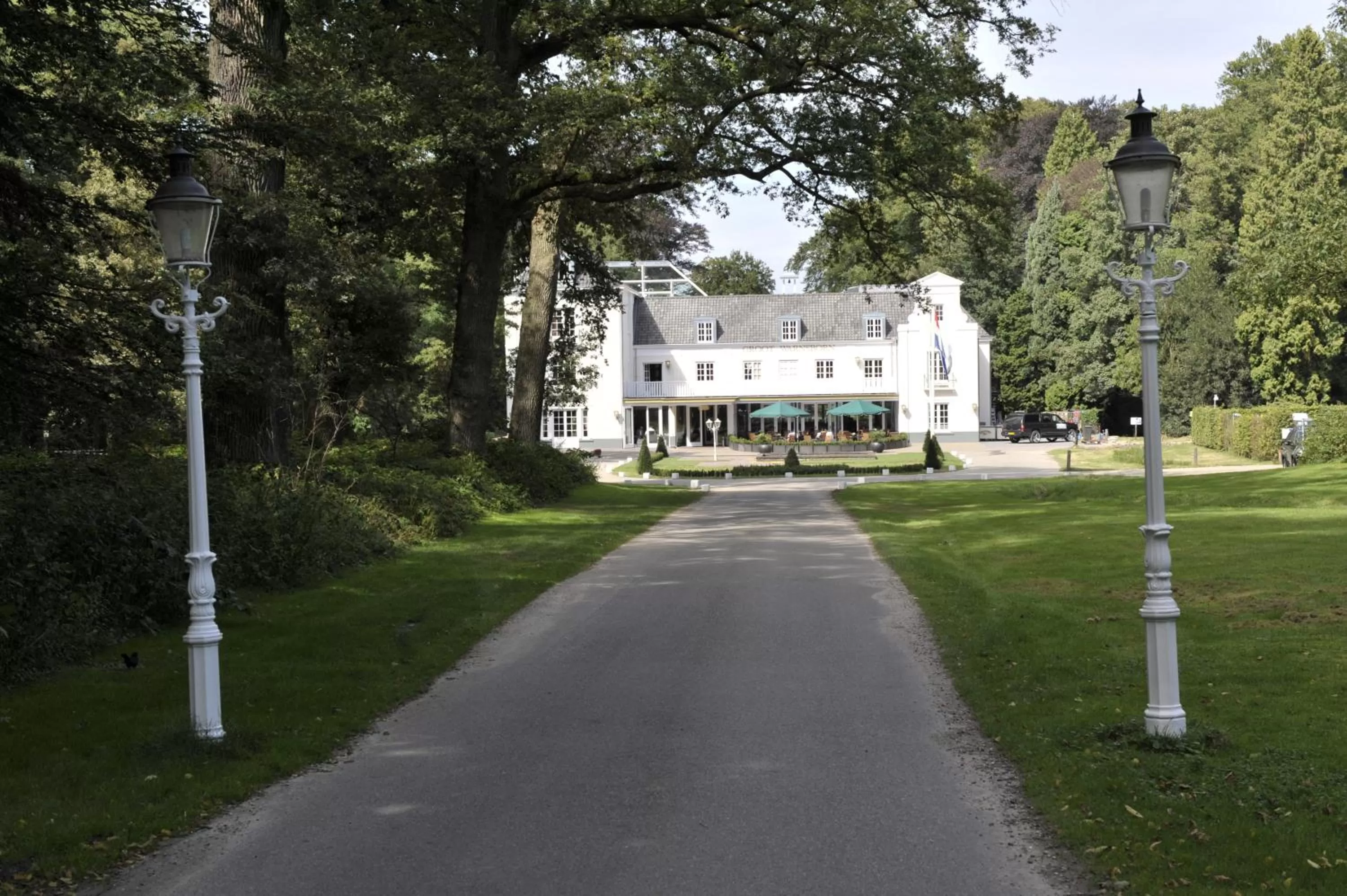 Facade/entrance in Landgoed Groot Warnsborn