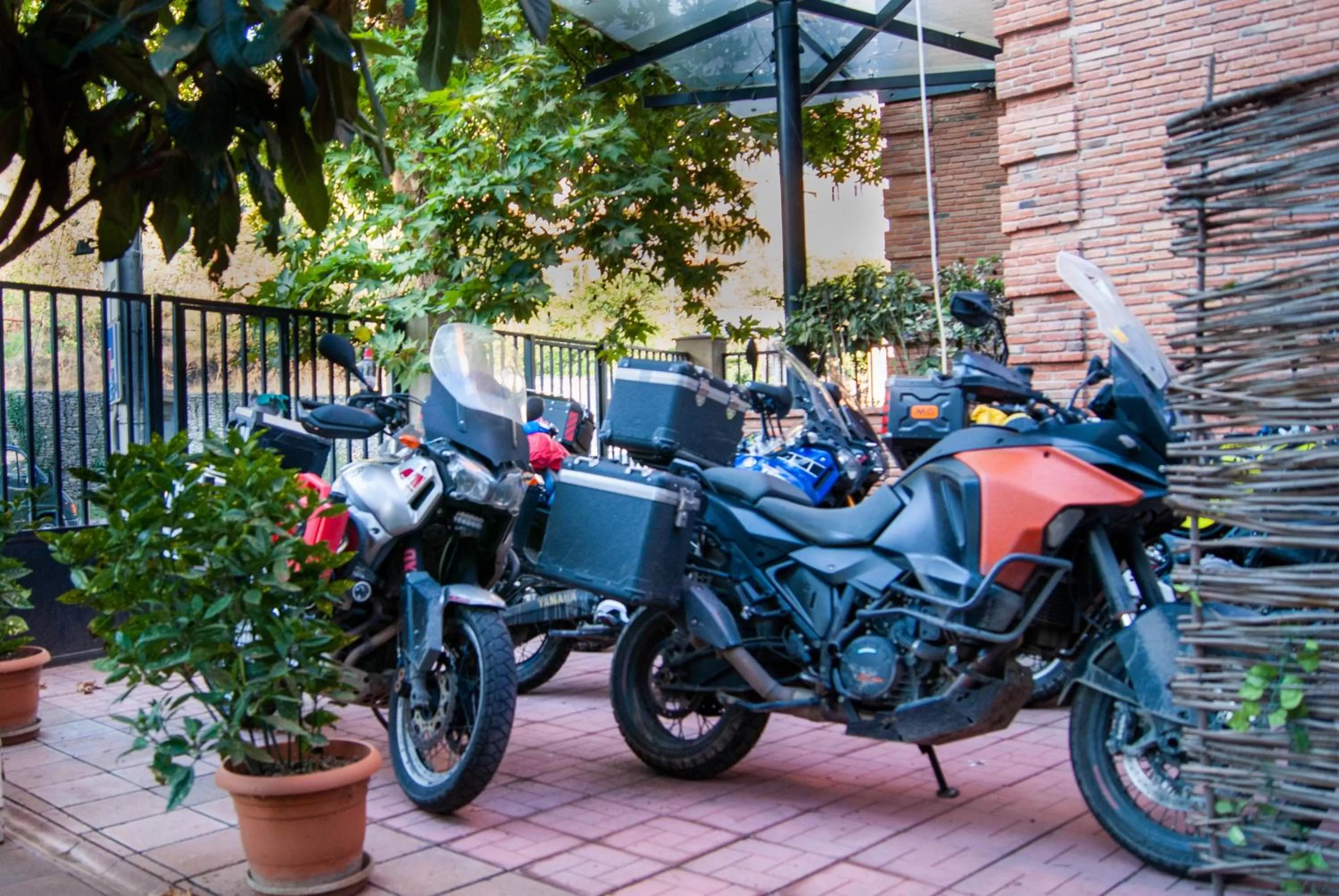 Parking in Sani Apart Hotel