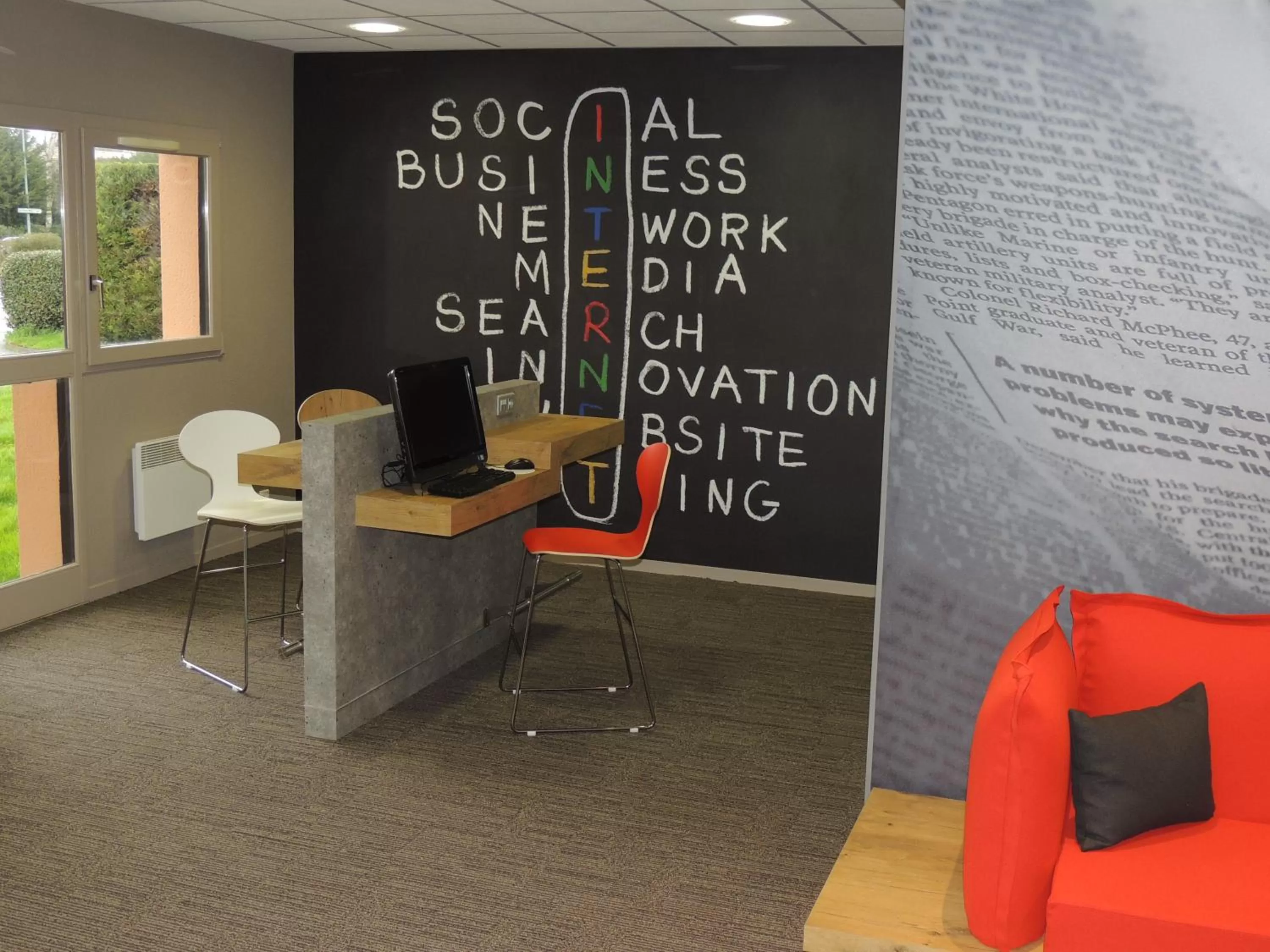 Decorative detail in Ibis Auray