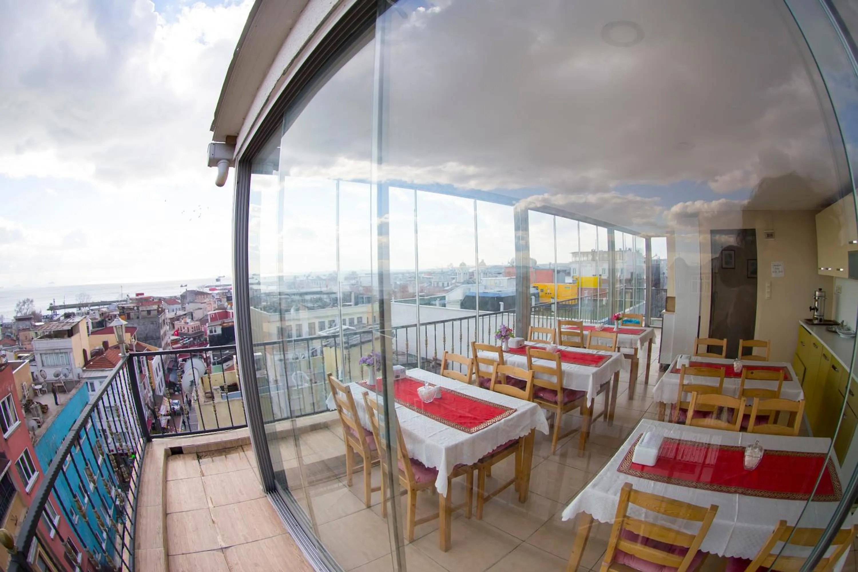 Restaurant/places to eat in Ottoman Time Hotel