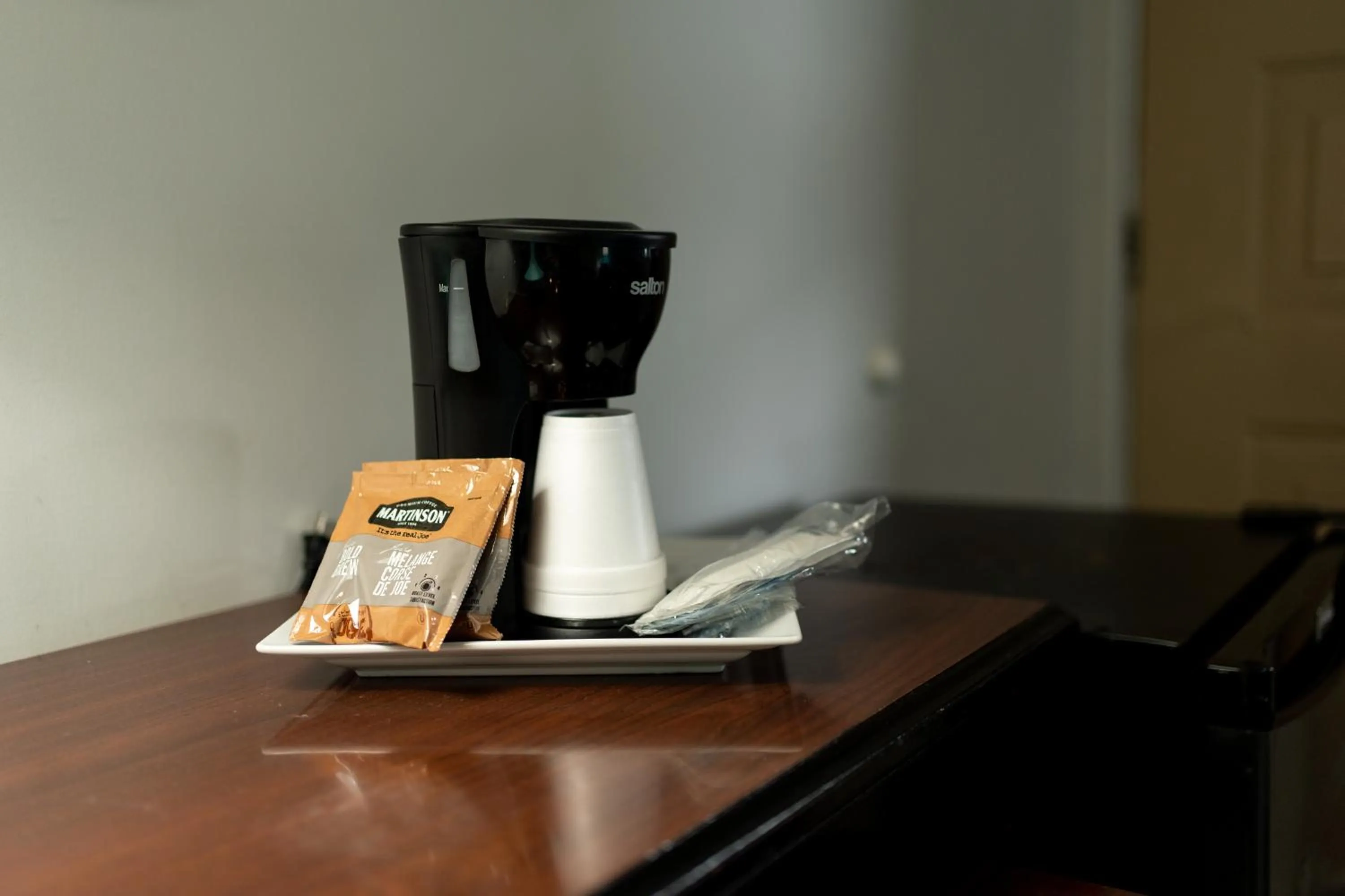 Howard Johnson by Wyndham Niagara Falls