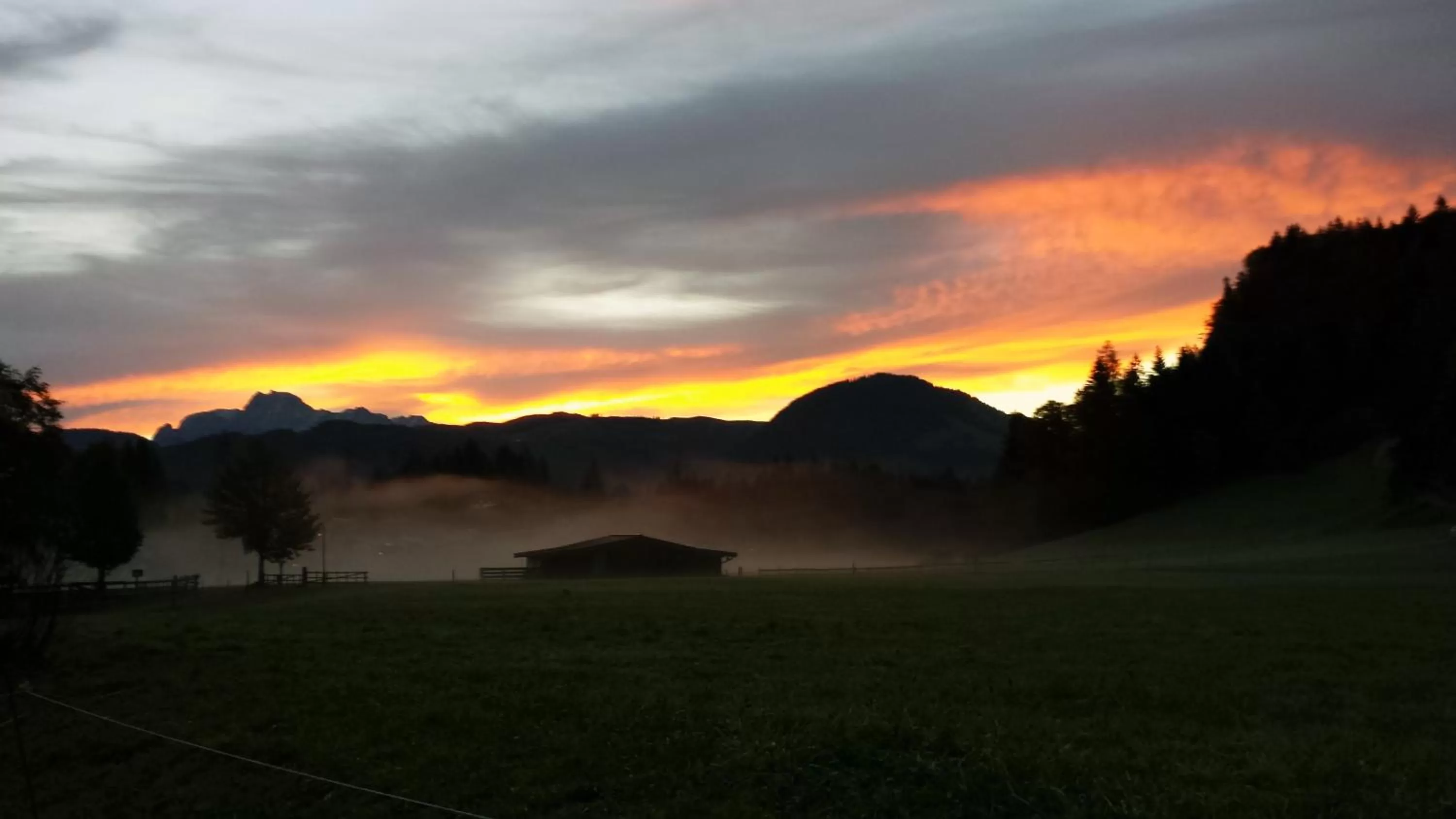 Natural landscape, Sunrise/Sunset in Pension Wildental