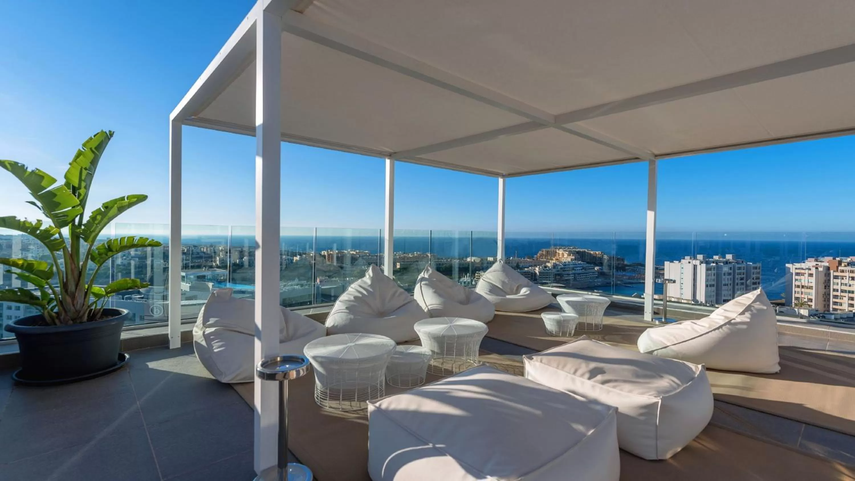 Lobby or reception in InterContinental Malta by IHG