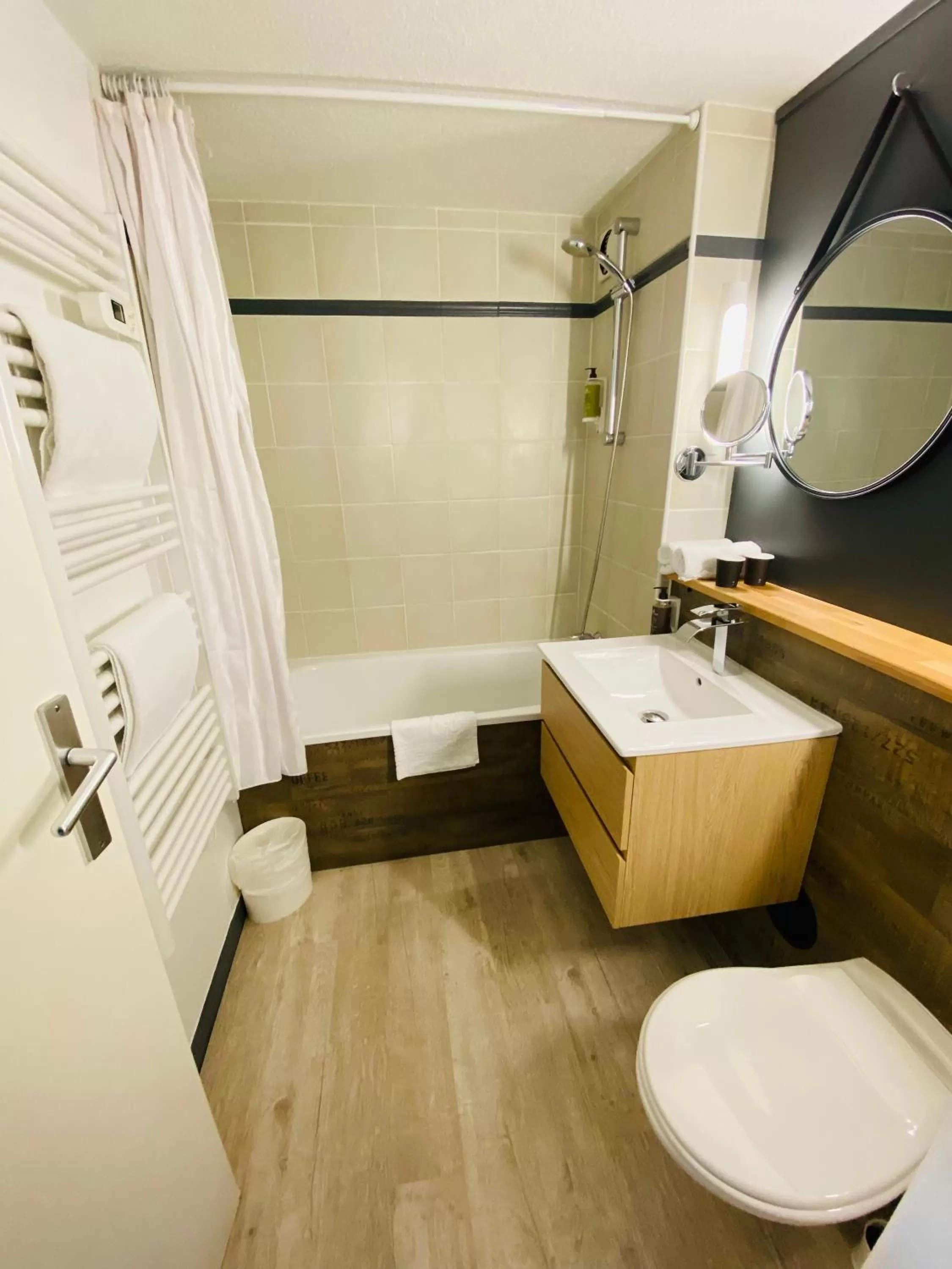 Toilet in Kyriad Lisieux