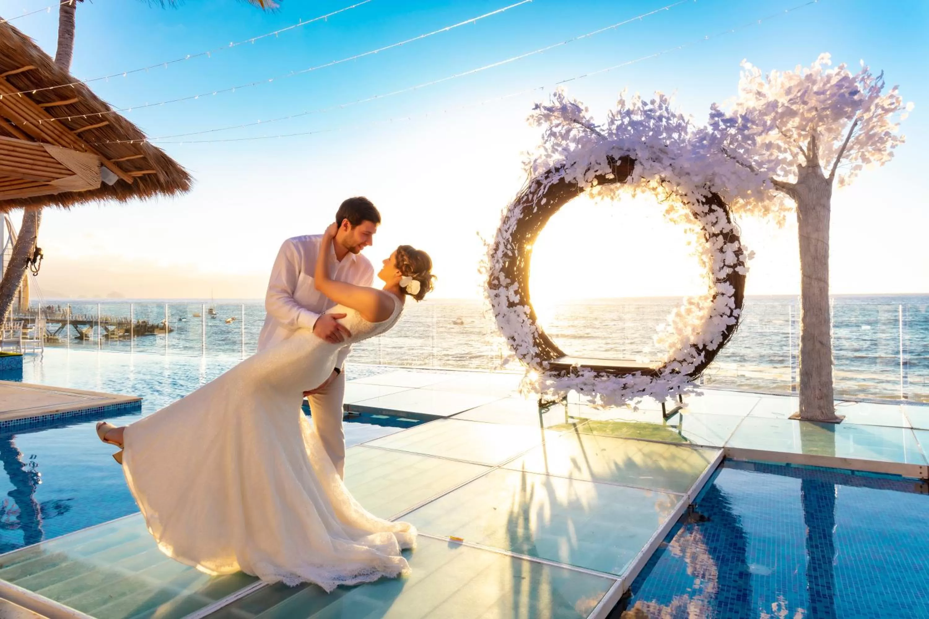 Restaurant/places to eat in Playa Los Arcos Hotel Beach Resort & Spa