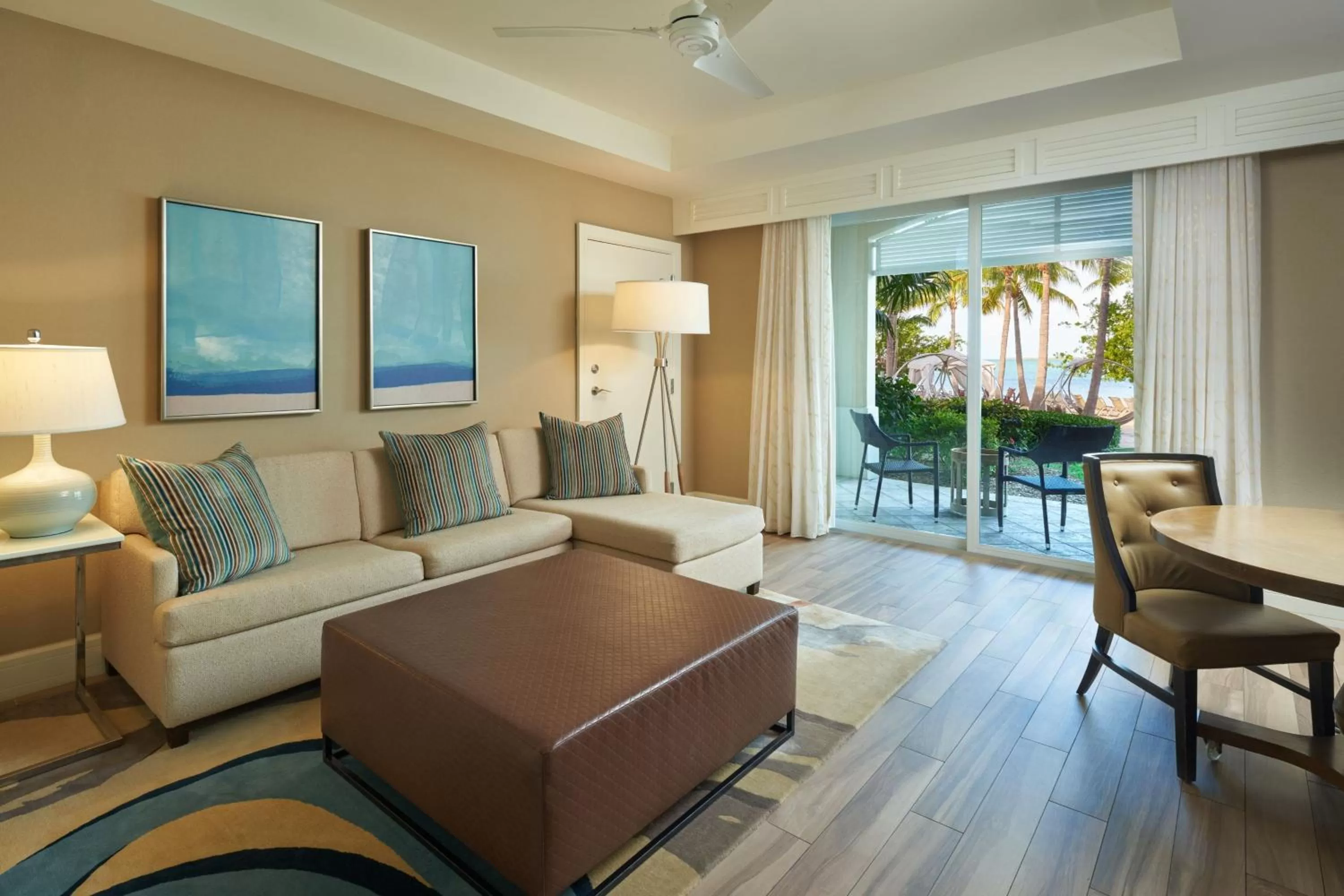 Living room, Bed in Playa Largo Resort & Spa, Autograph Collection