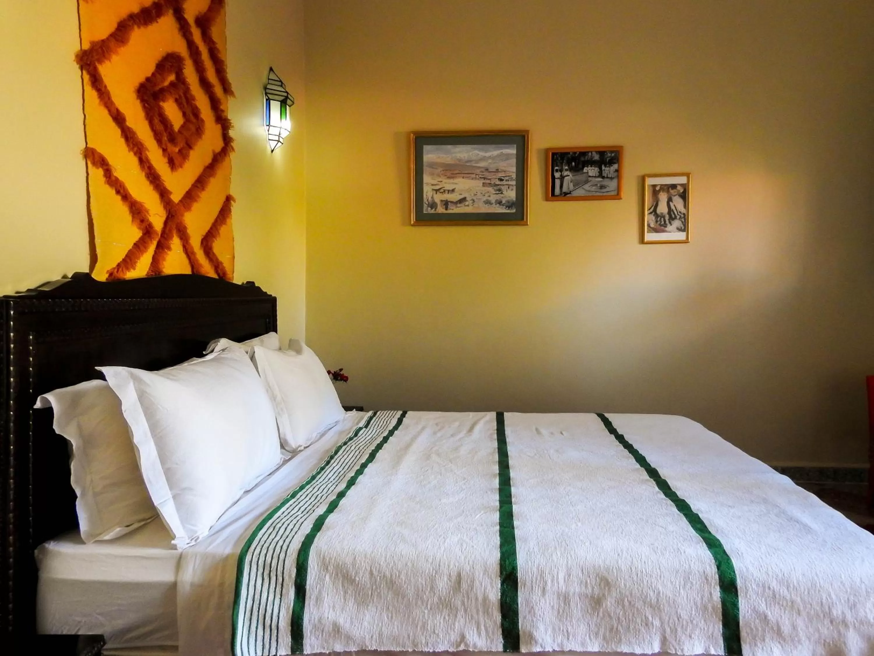 Bed in Le Bleu House