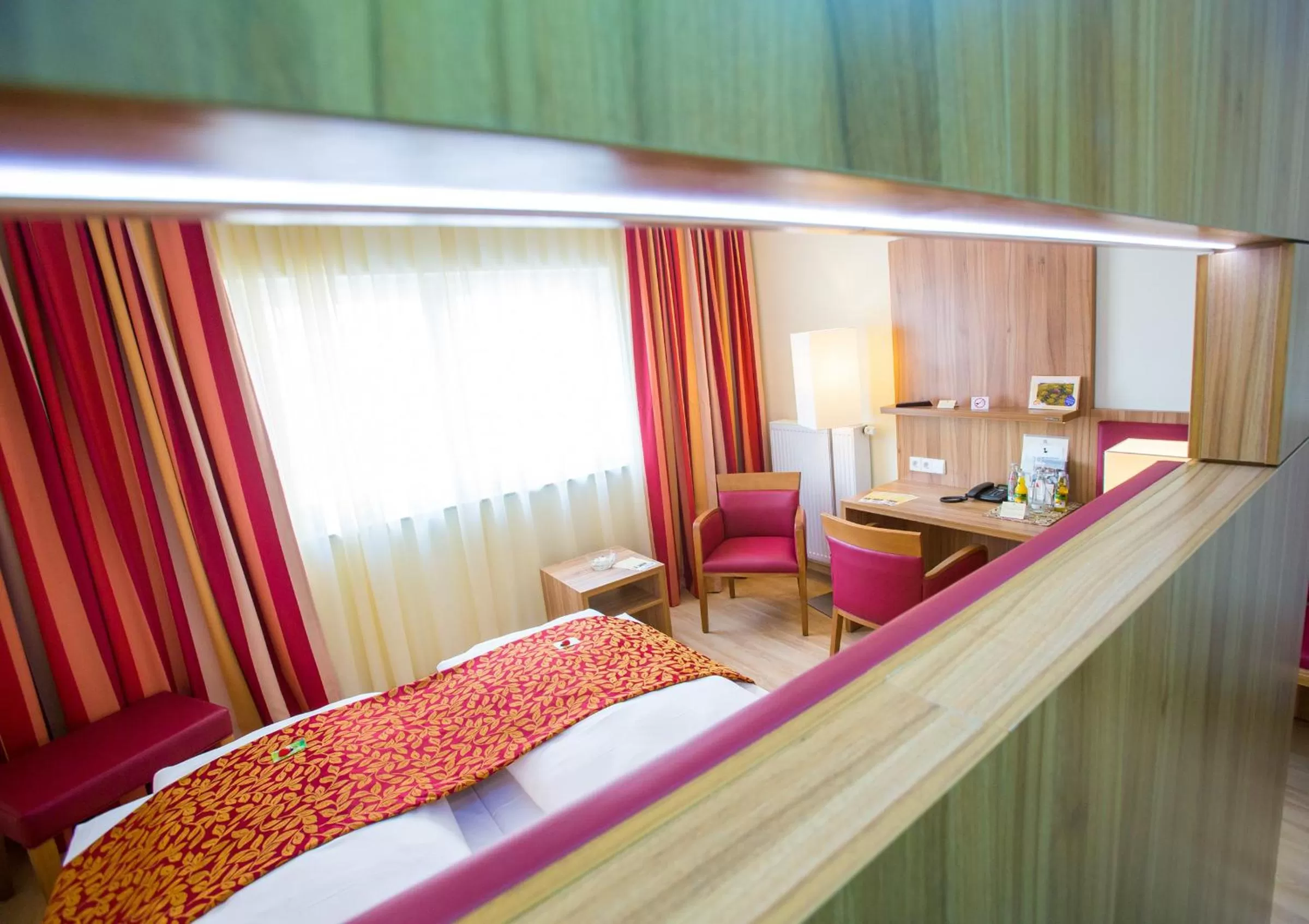 Photo of the whole room, Bed in Pfalzhotel Asselheim