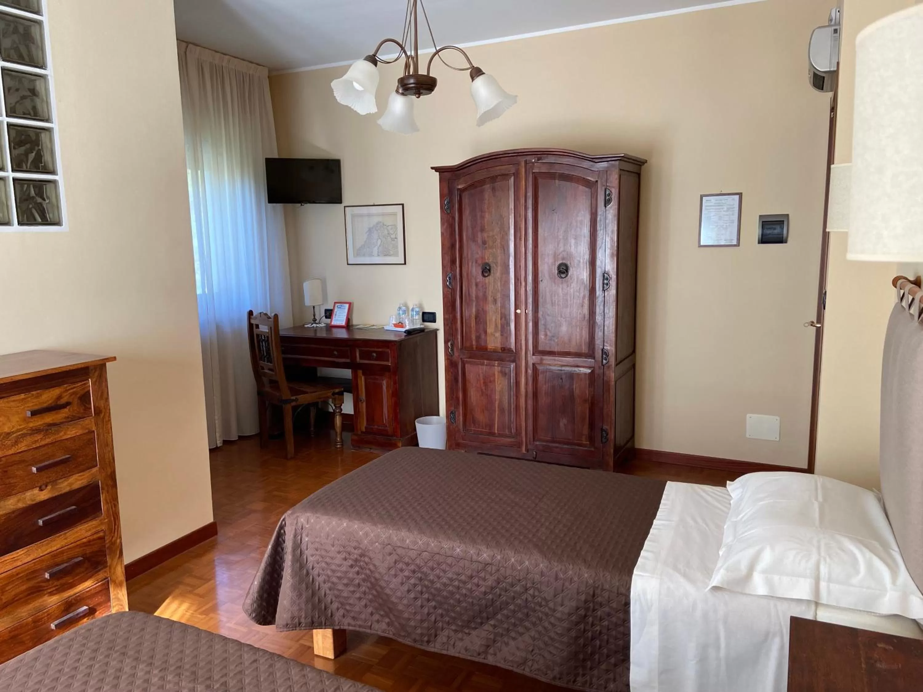 Photo of the whole room, Bed in La Via del Sole