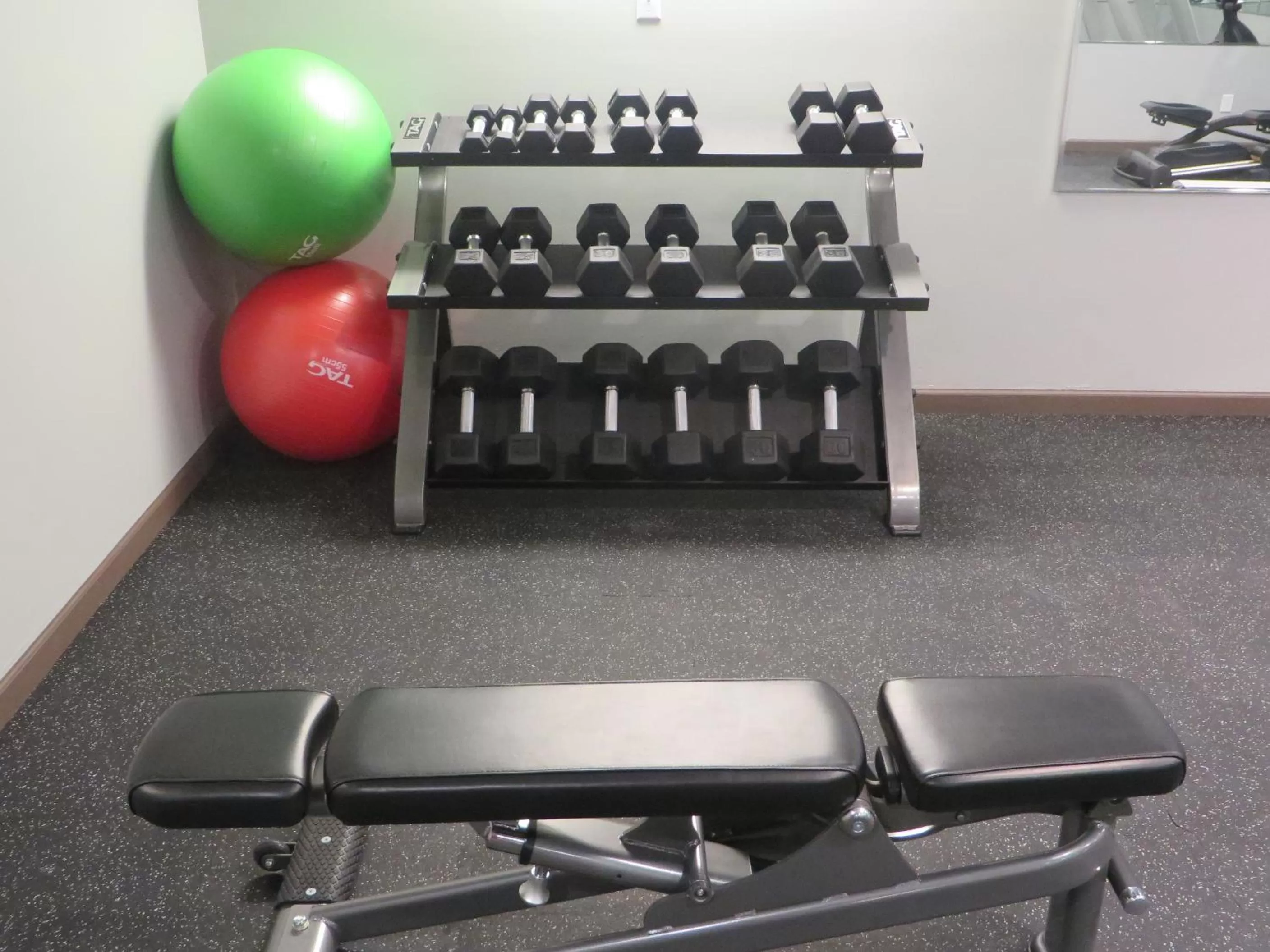 Fitness centre/facilities in Ivy Court Inn and Suites