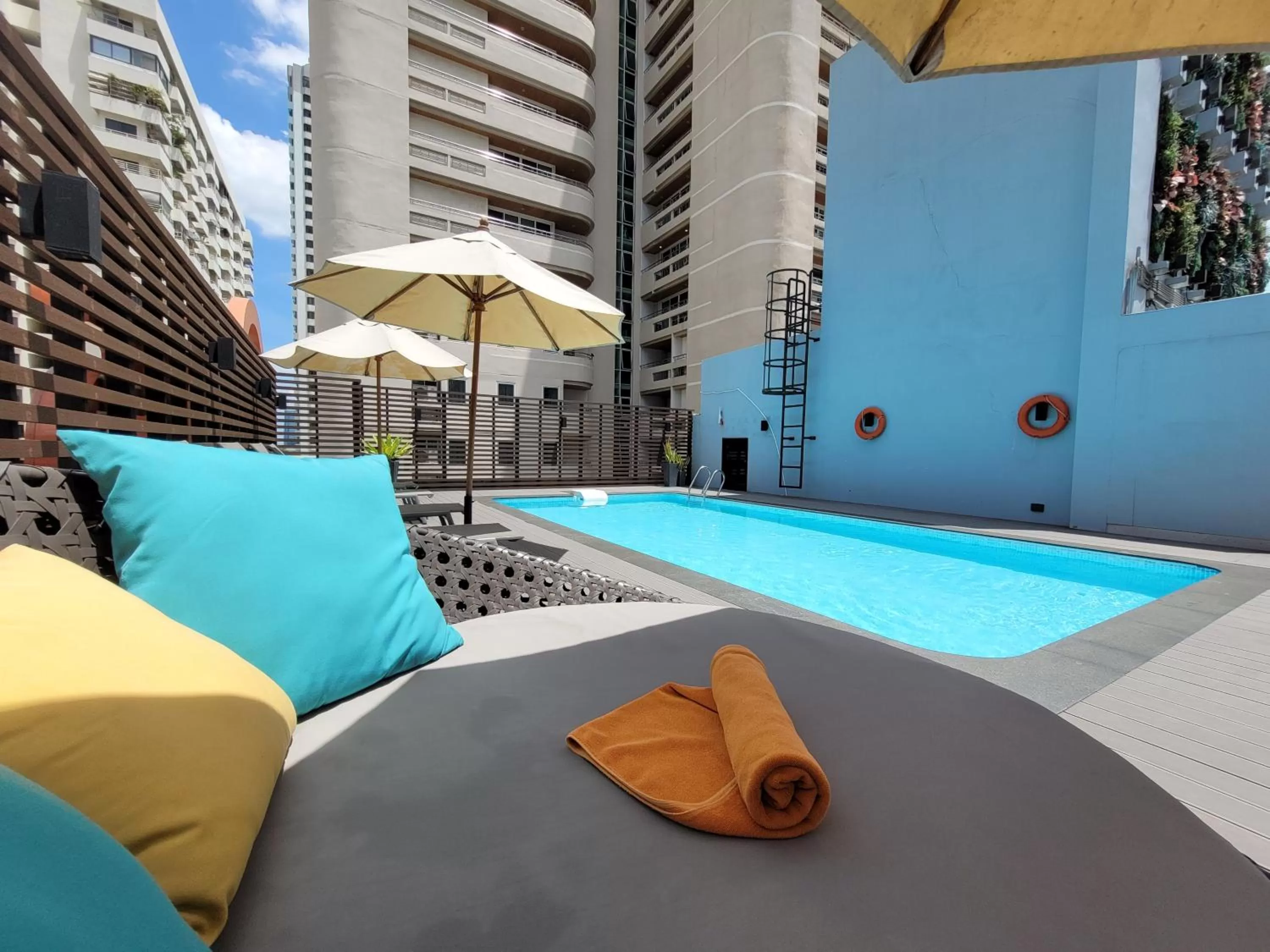 Swimming pool in Citrus Suites Sukhumvit 6 by Compass Hospitality