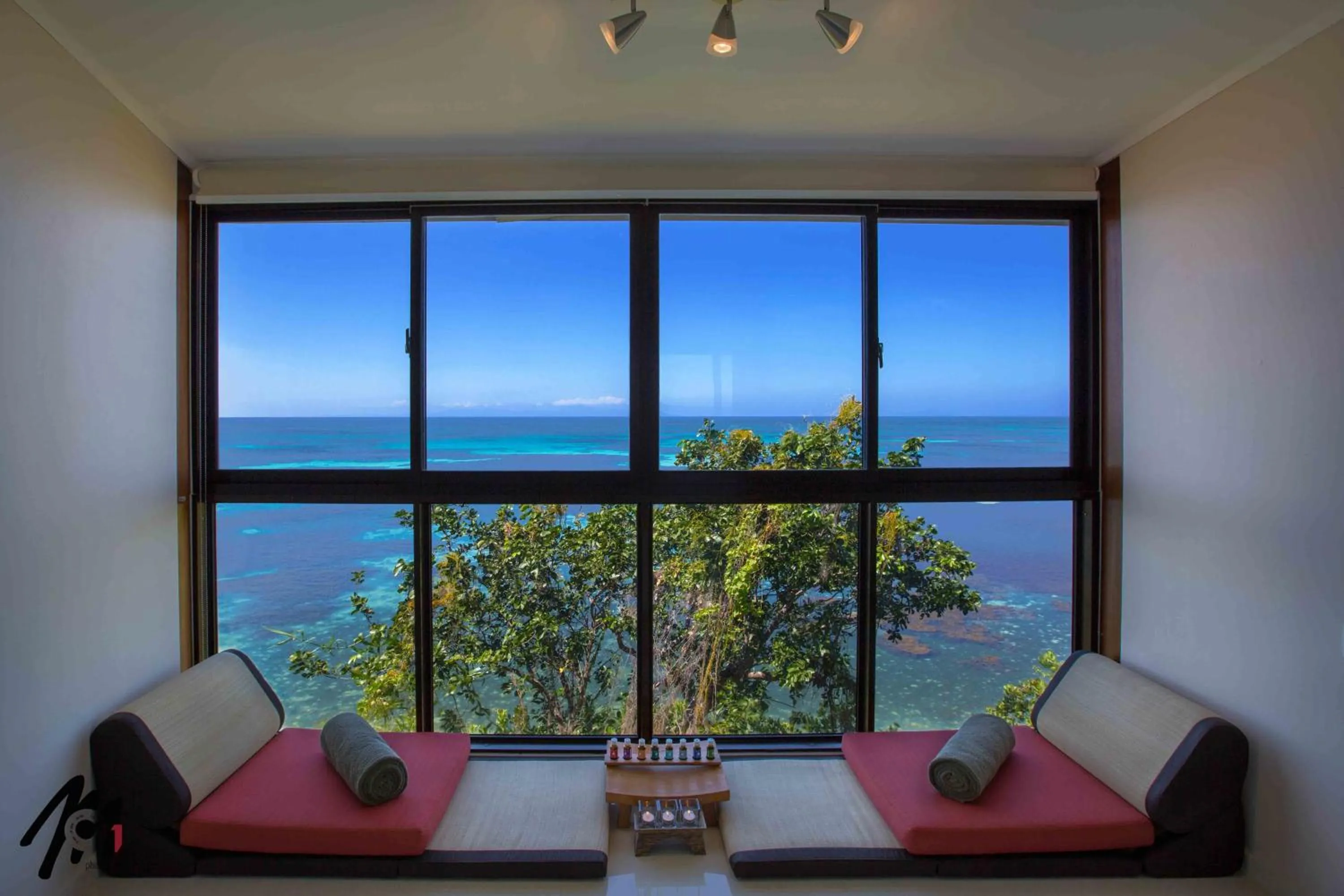 Massage in Coco de Mer Hotel and Black Parrot Suites