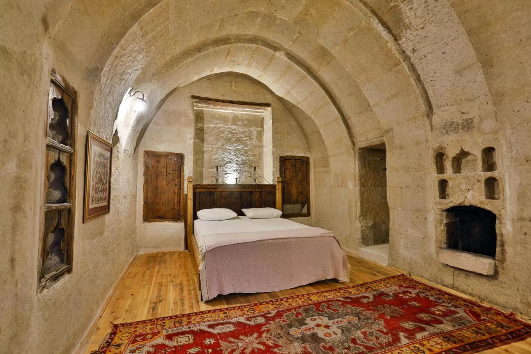 Bedroom, Bed in Kookaburra Hotel