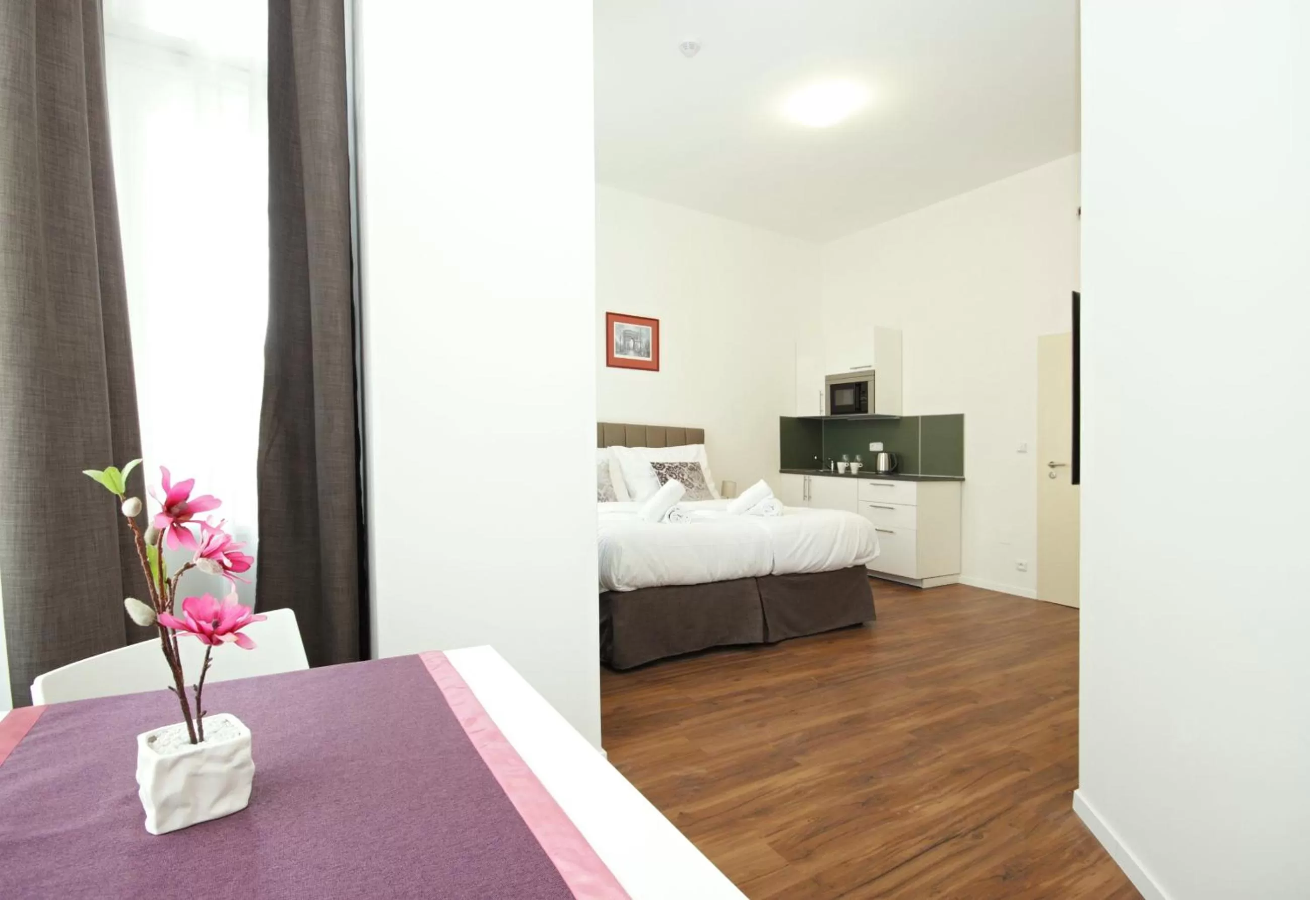 Bed in Elizabeth Suites