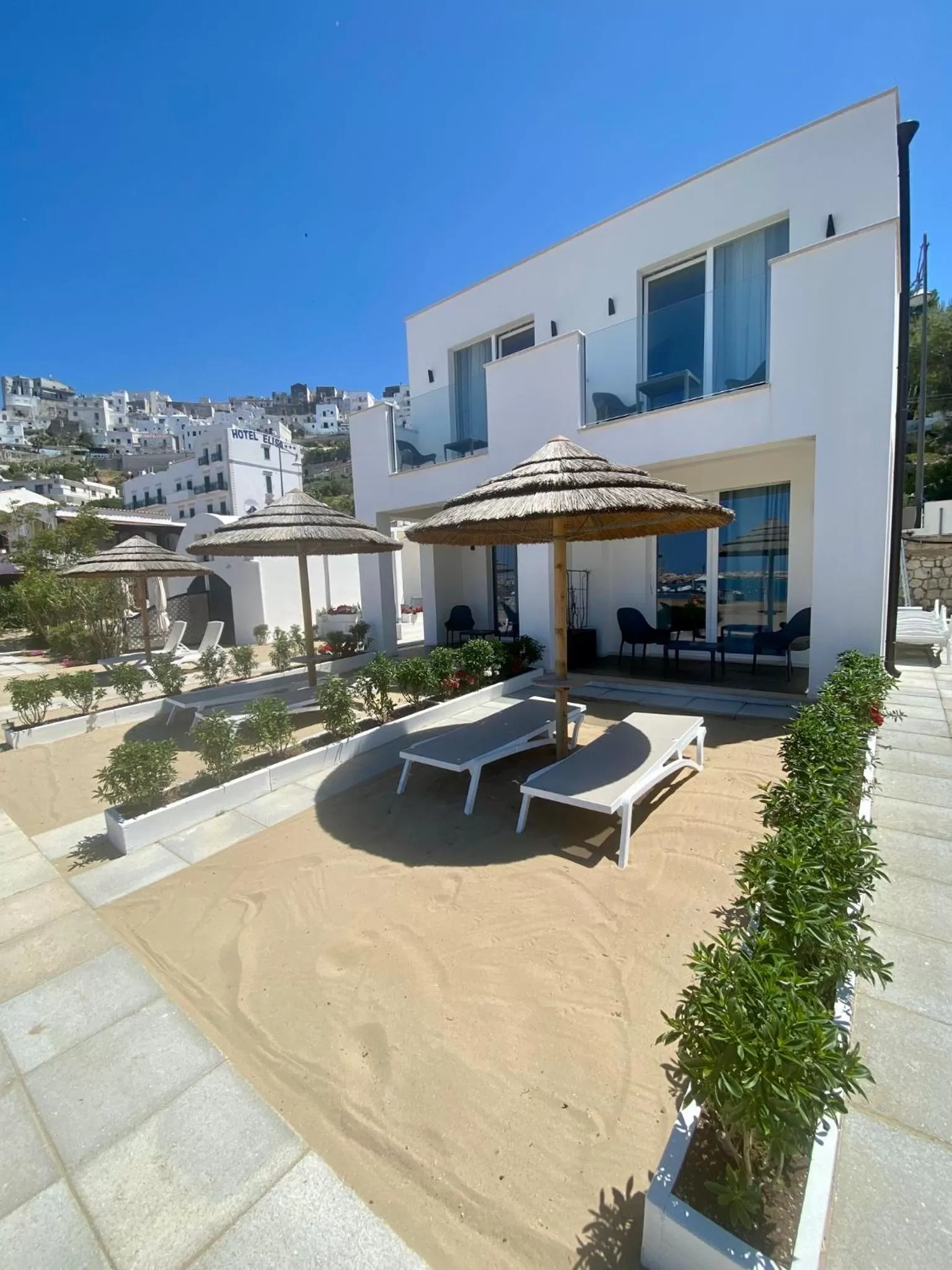 Property Building in Marina Bay Suites