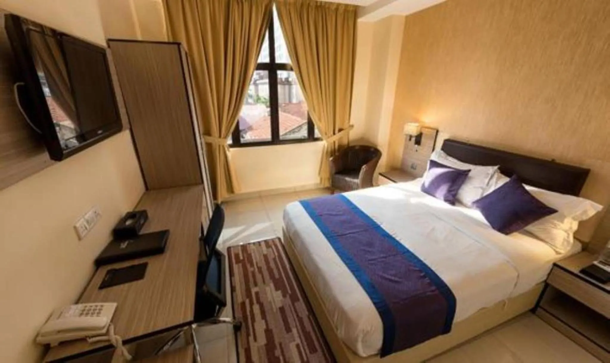 Bedroom in Dolphin Hotel, Chow Kit Kuala Lumpur