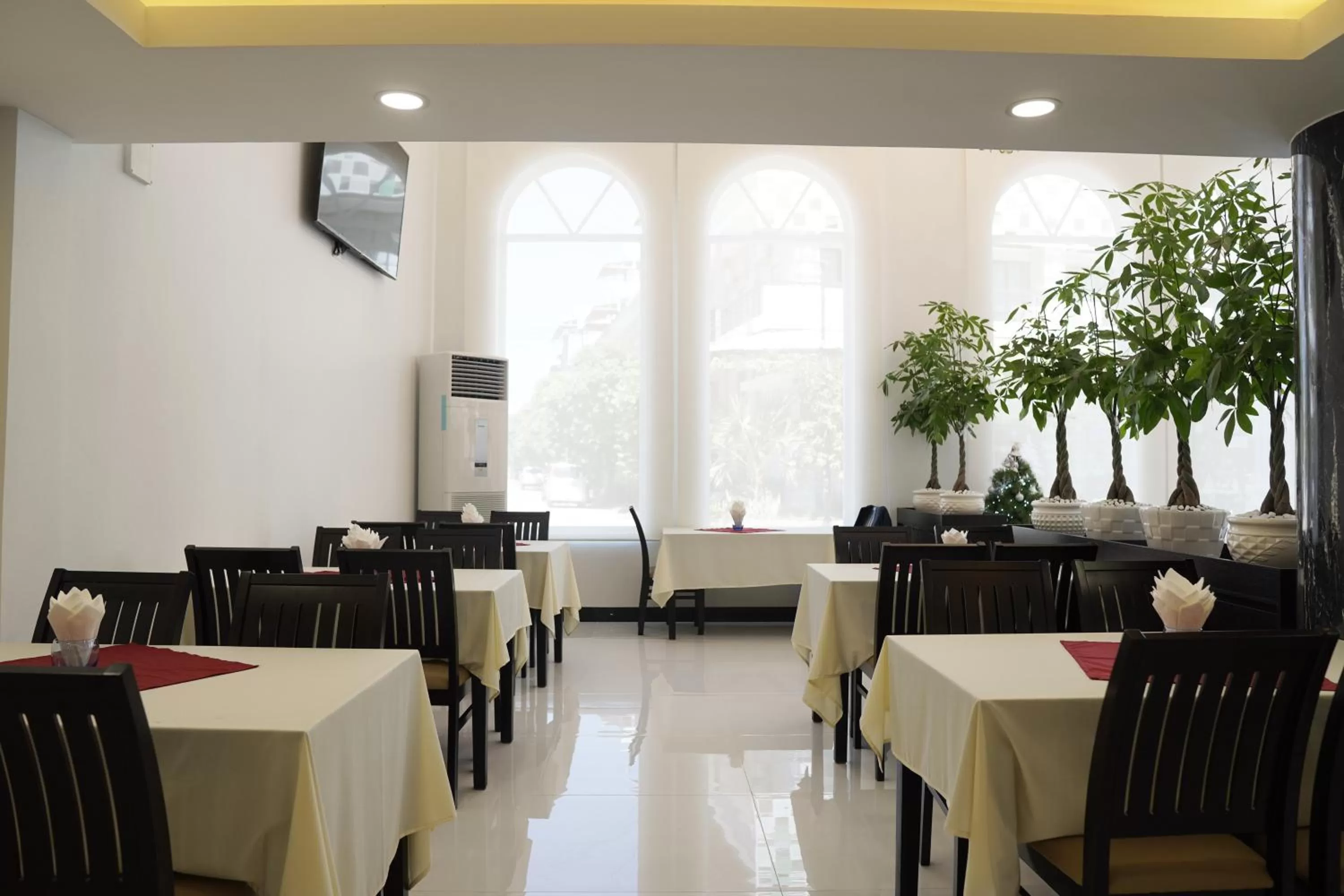 Breakfast in Apple Hotel Three - Phnom Penh