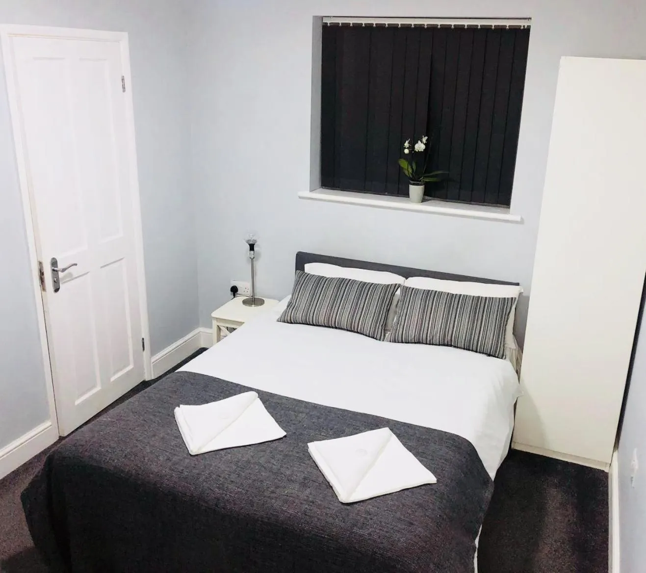 Bed in Manor House London