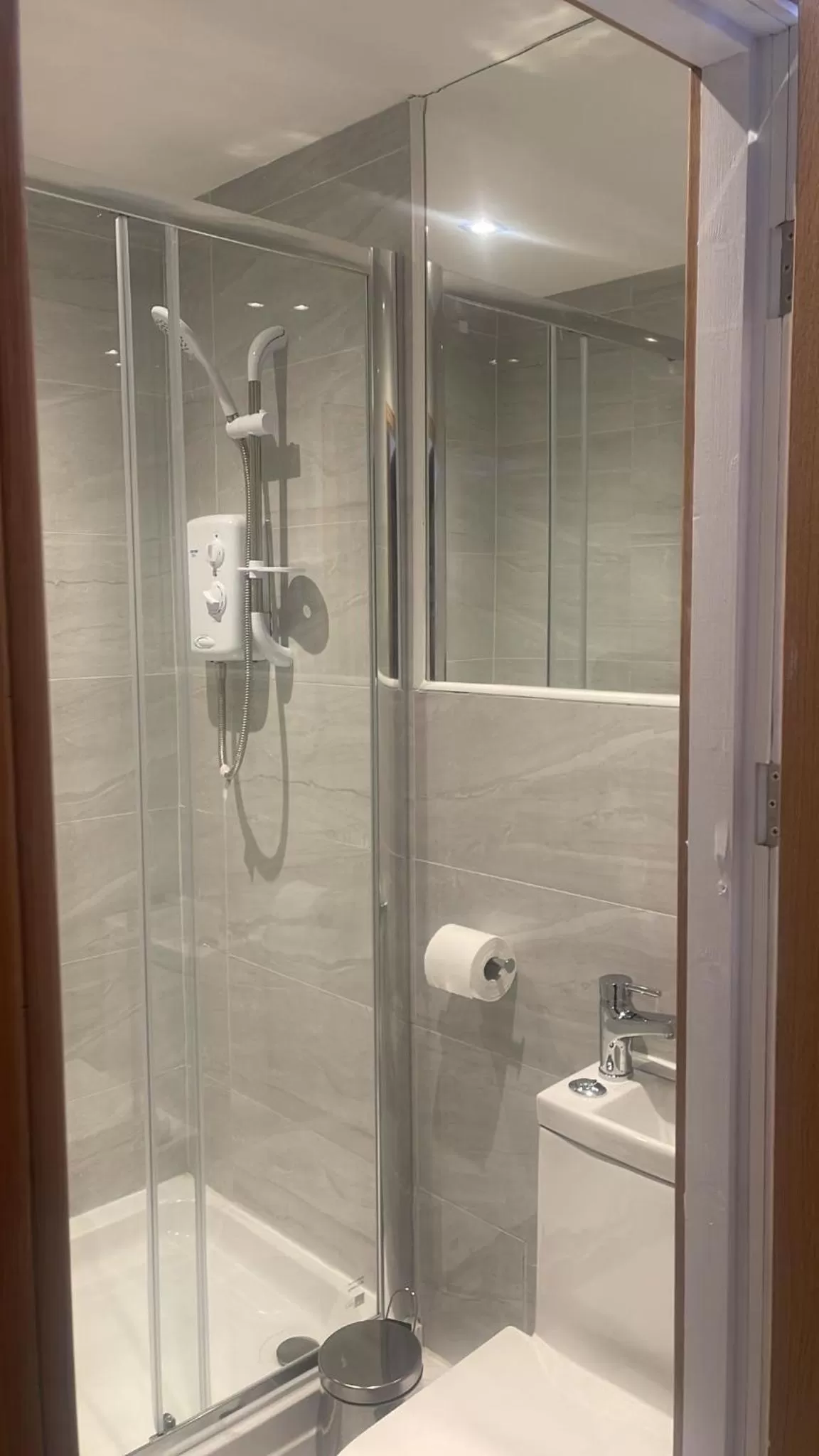 Belvedere Aparthotel - 83 Mount Pleasant