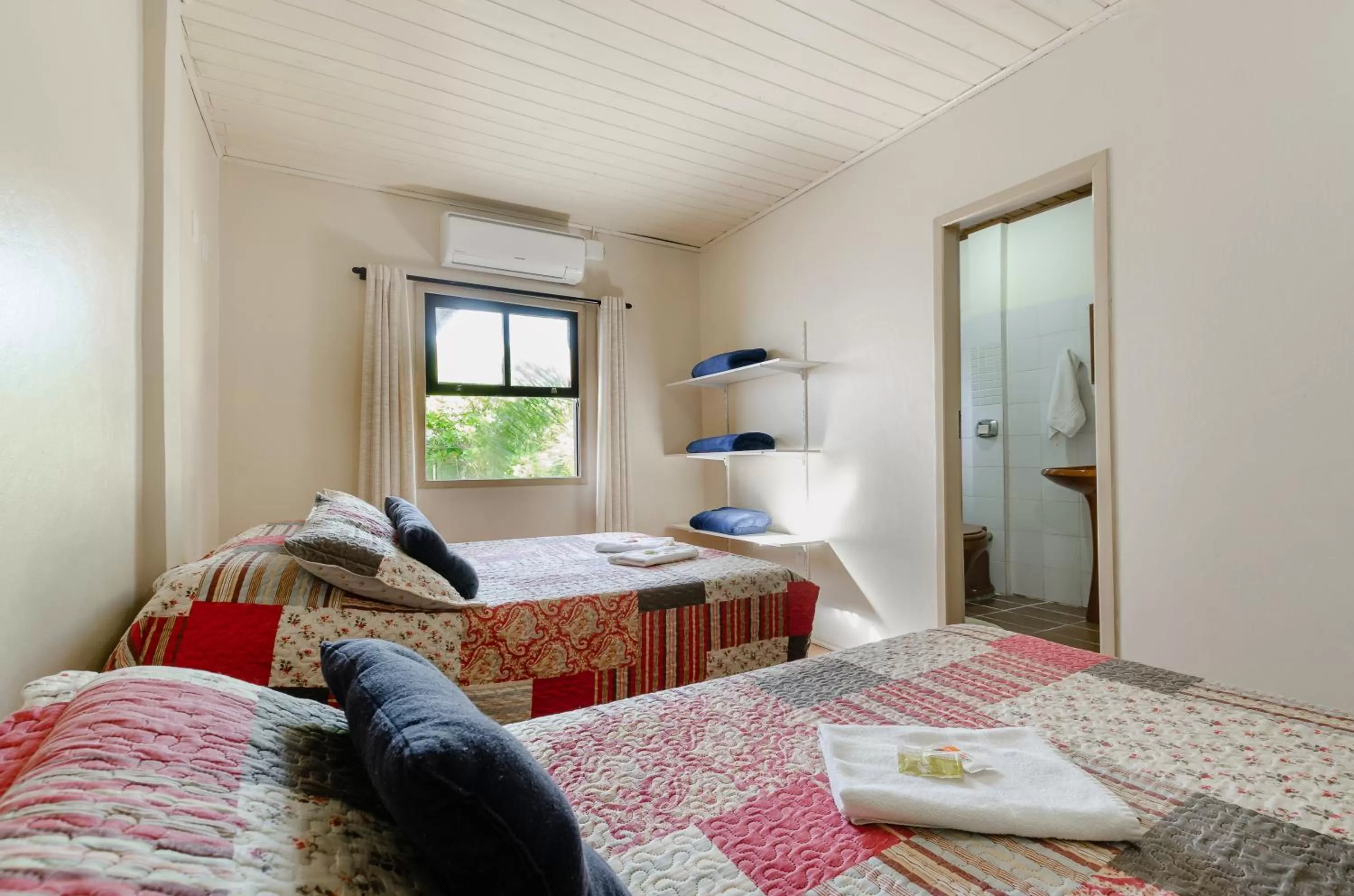 Summer, Bed in Pousada Itapeva