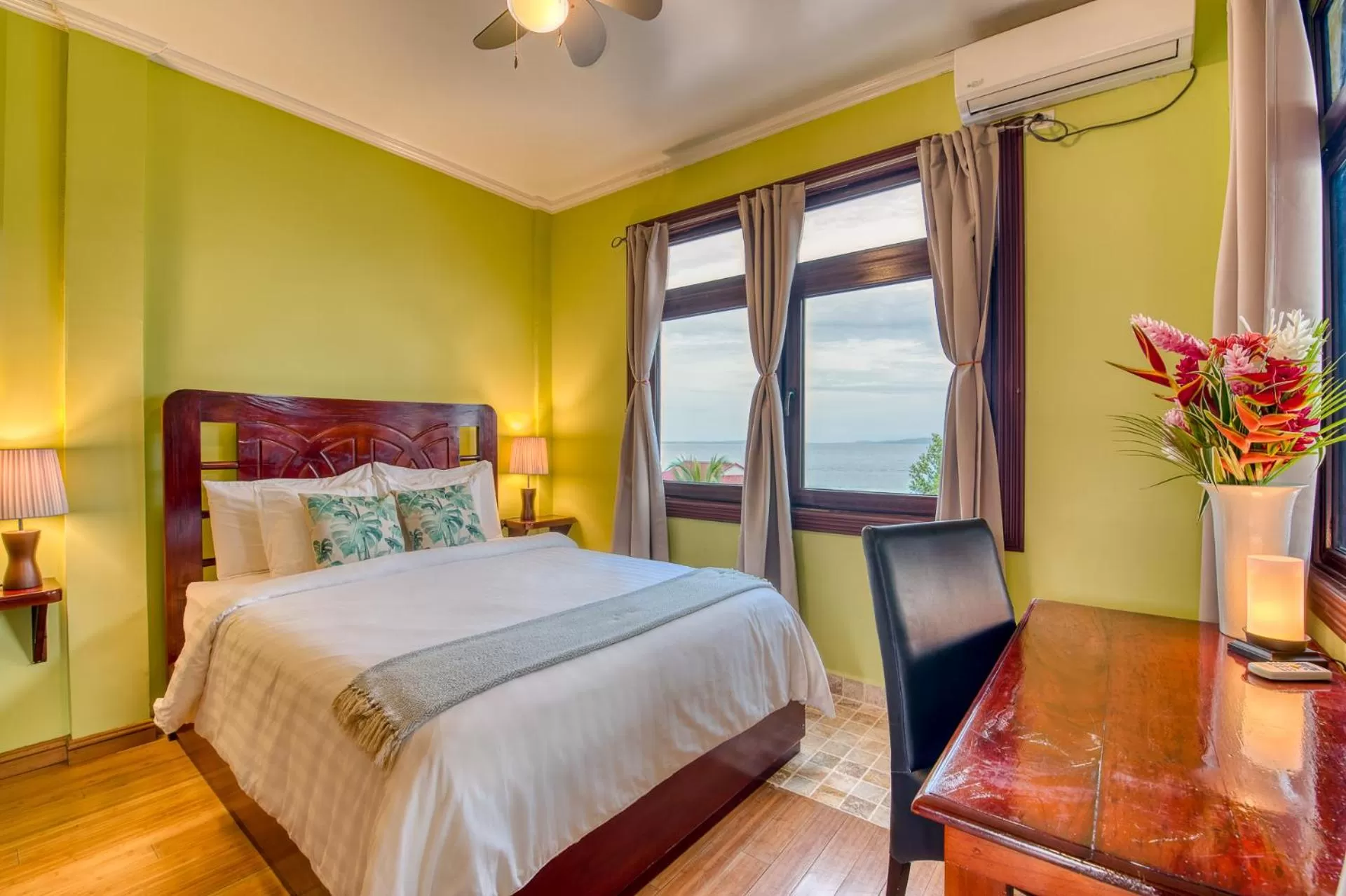 Bedroom in Hotel Palma Royale