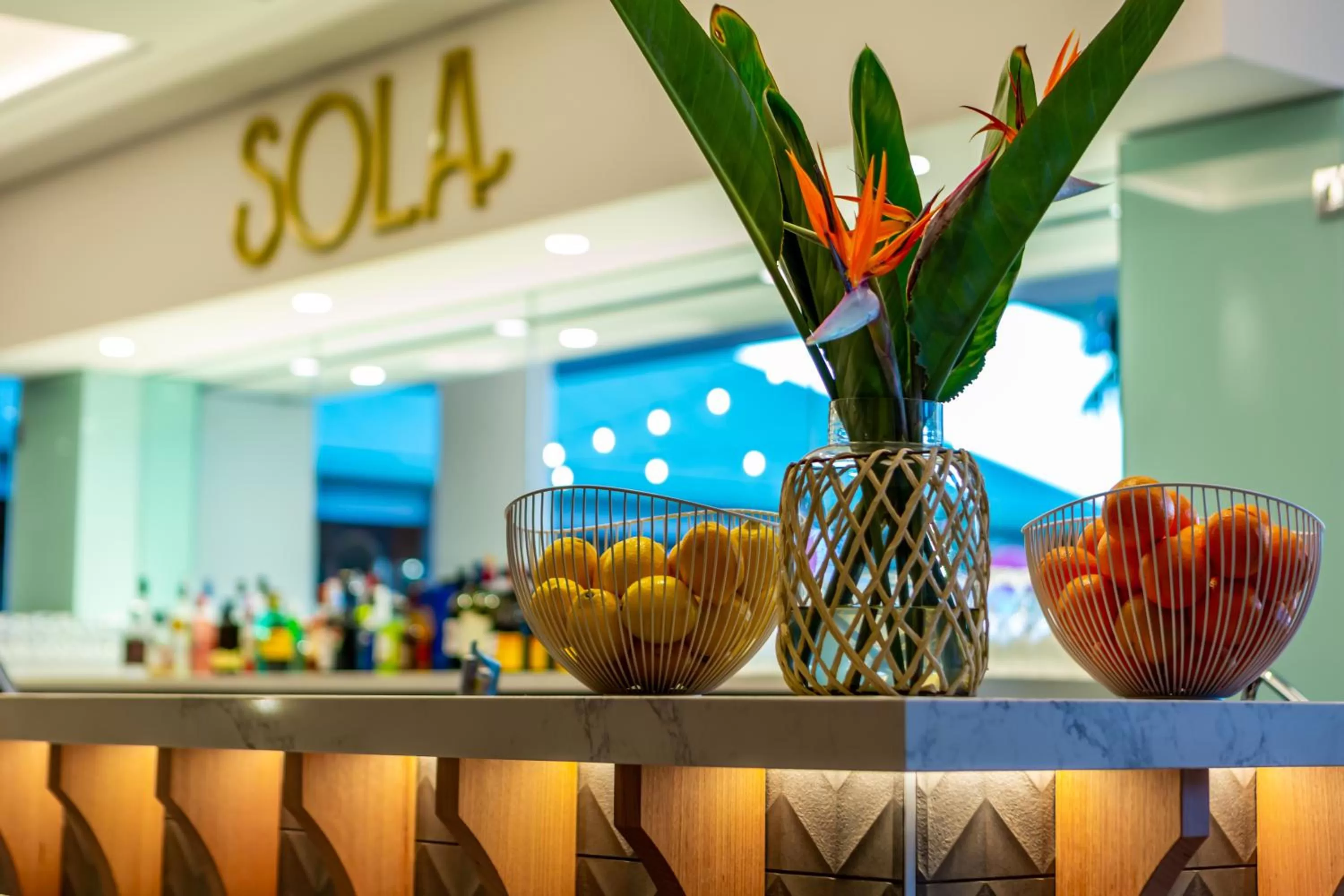 Food and drinks in Novotel Sunshine Coast Resort