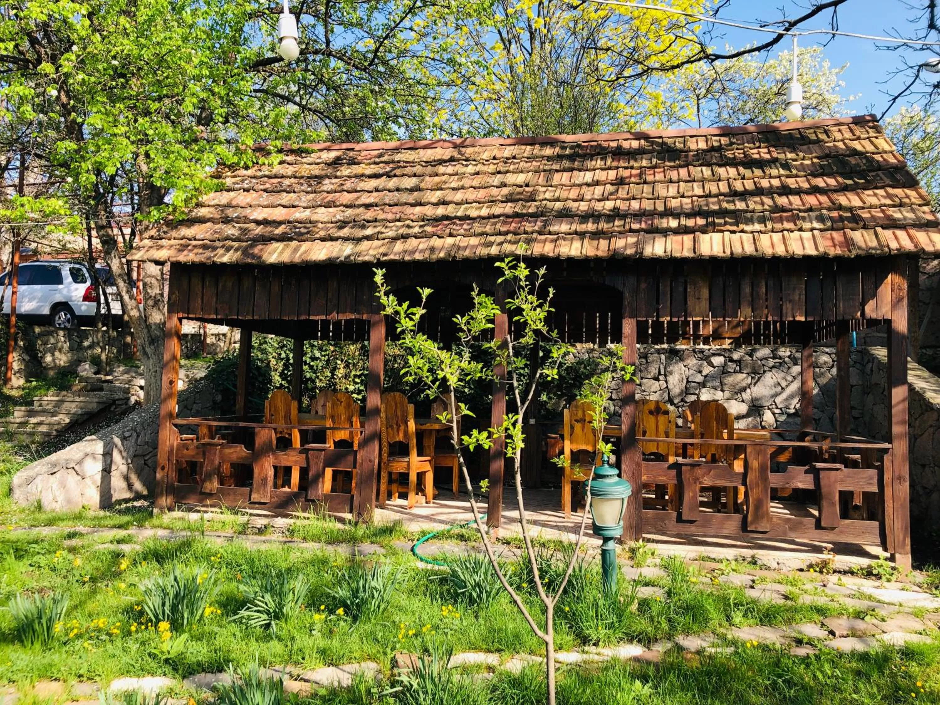 Patio, Property Building in Dil Hill by Sam
