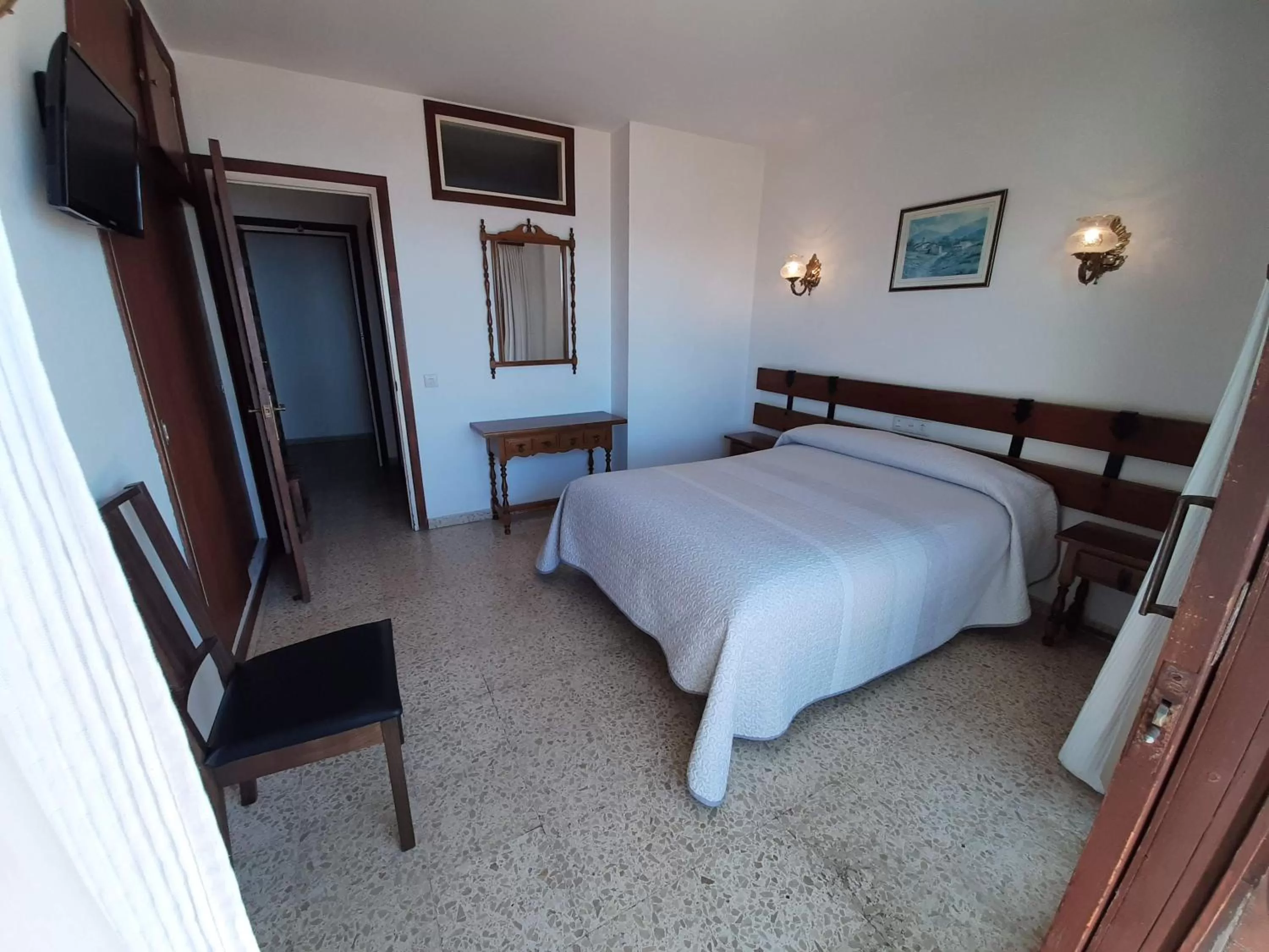 Photo of the whole room, Bed in Hotel Buenavista