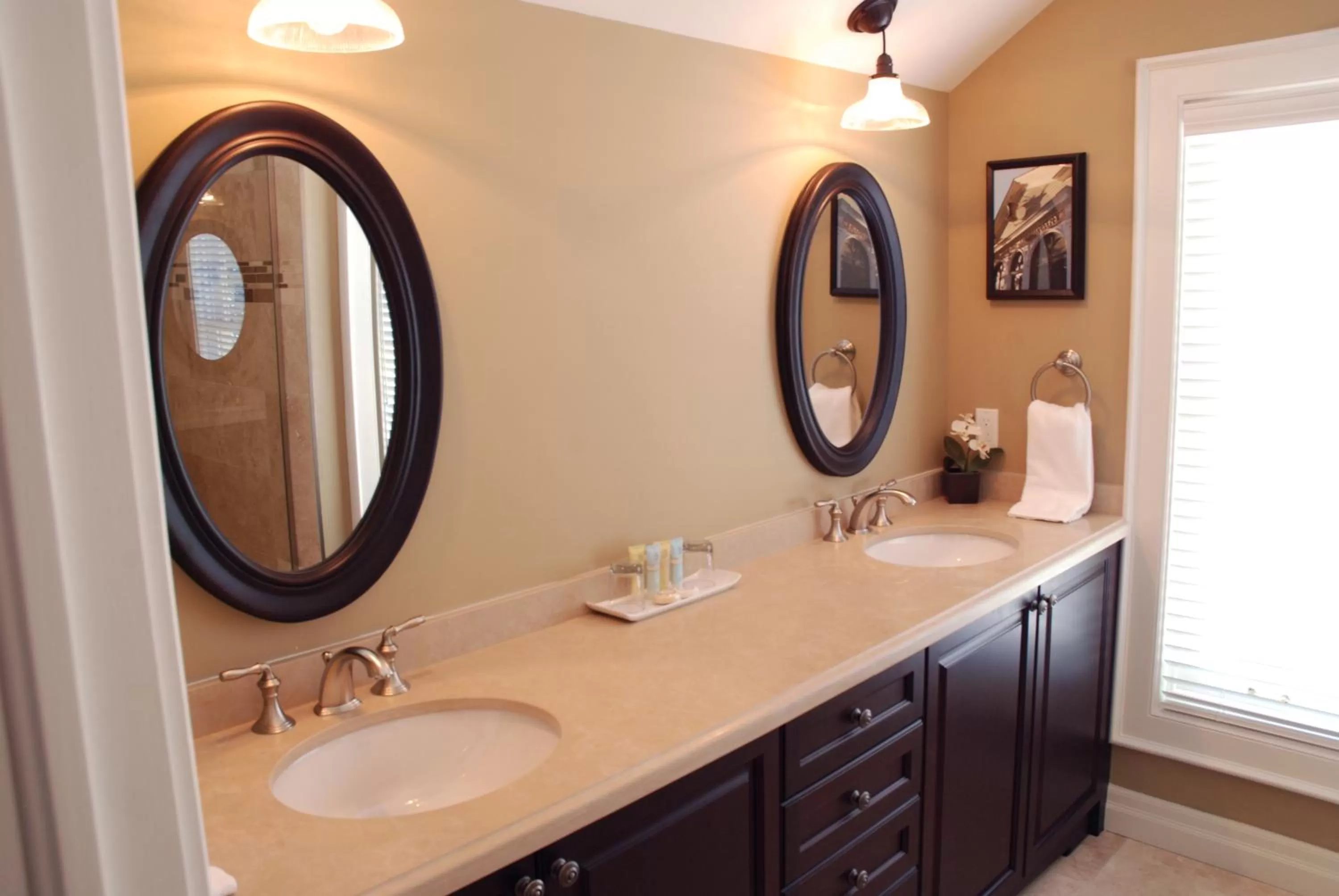 Bathroom in 124 on Queen Hotel & Spa