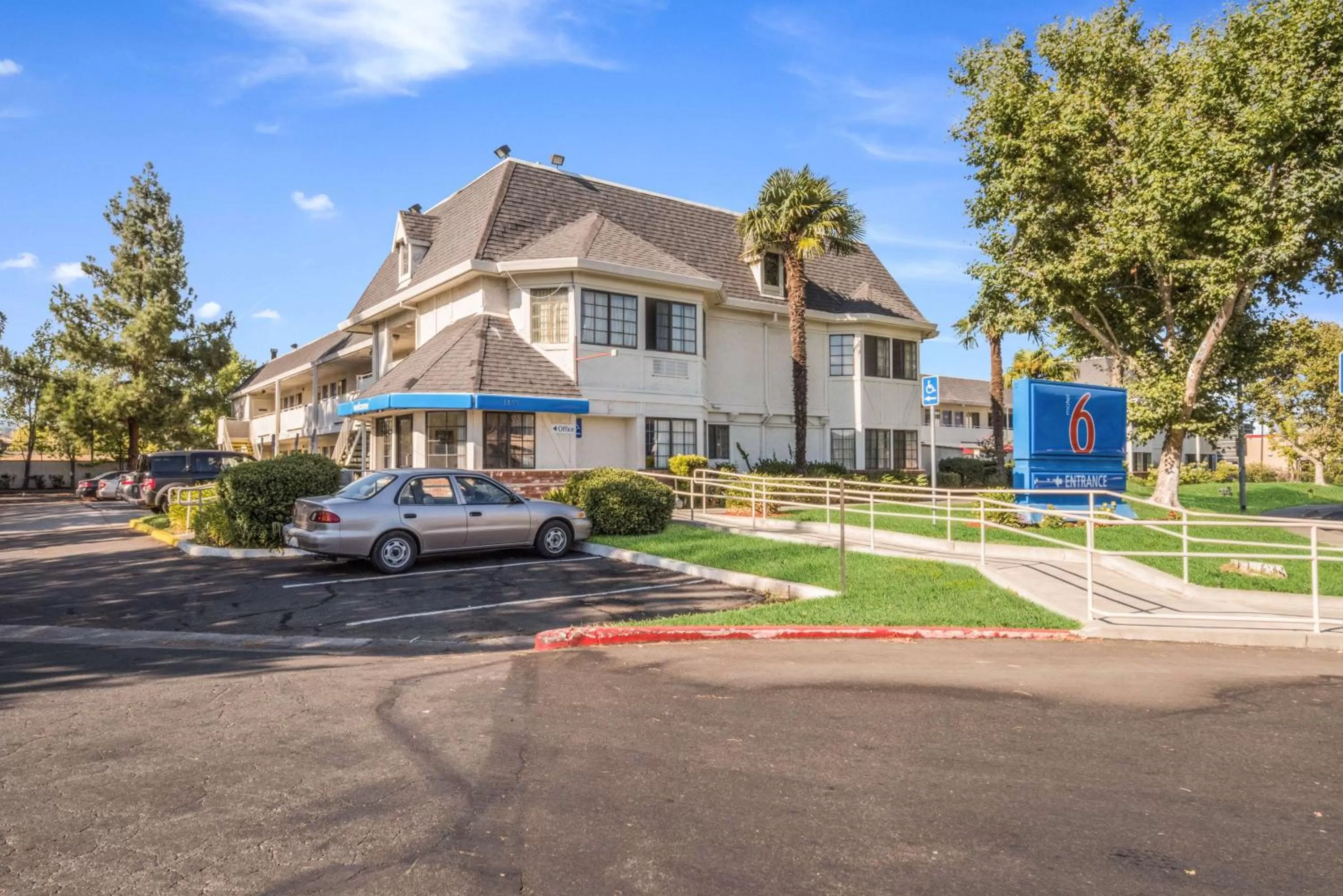 Property building in Motel 6-Fairfield, CA - North