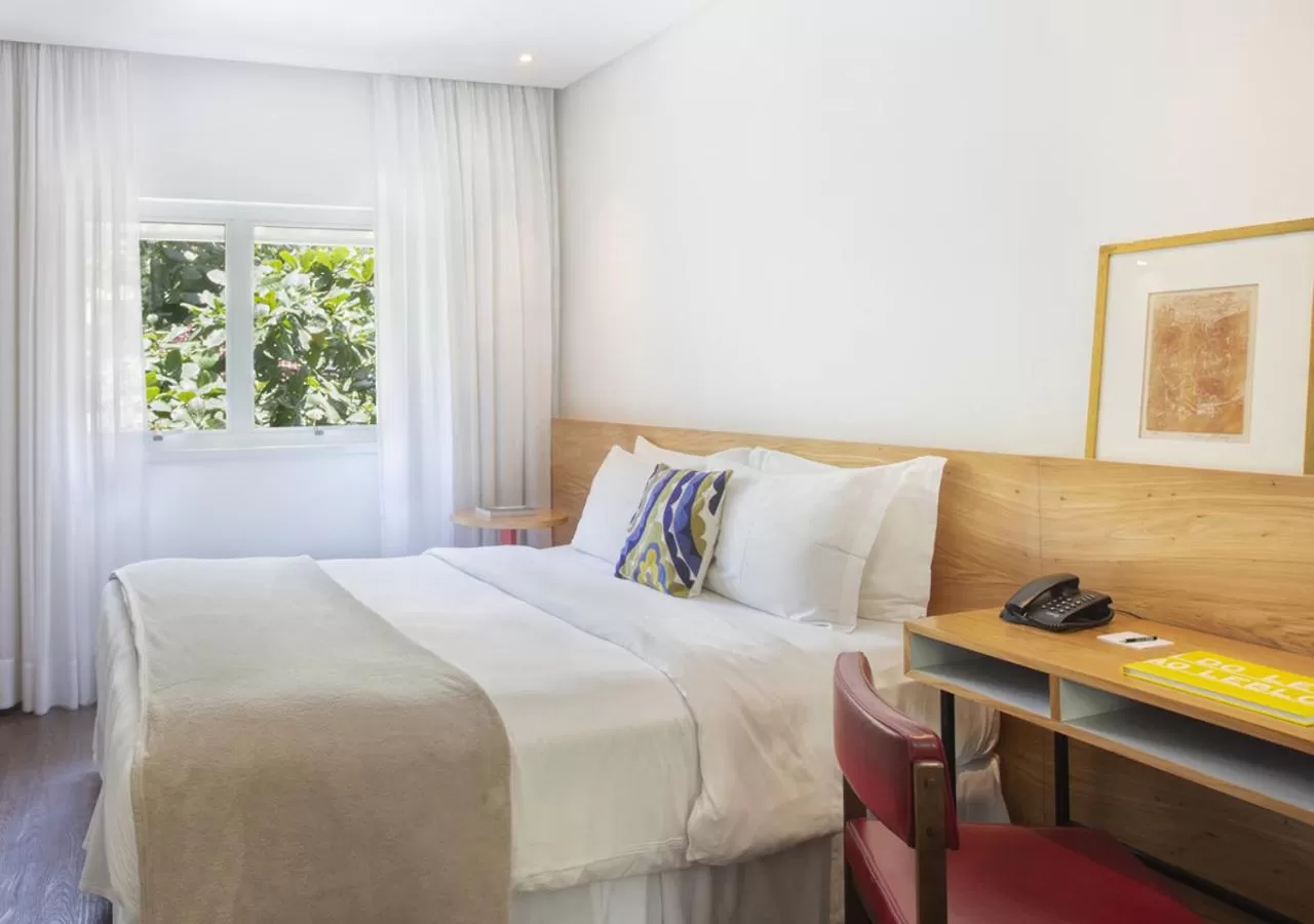 Bedroom, Bed in Ipanema Inn Hotel