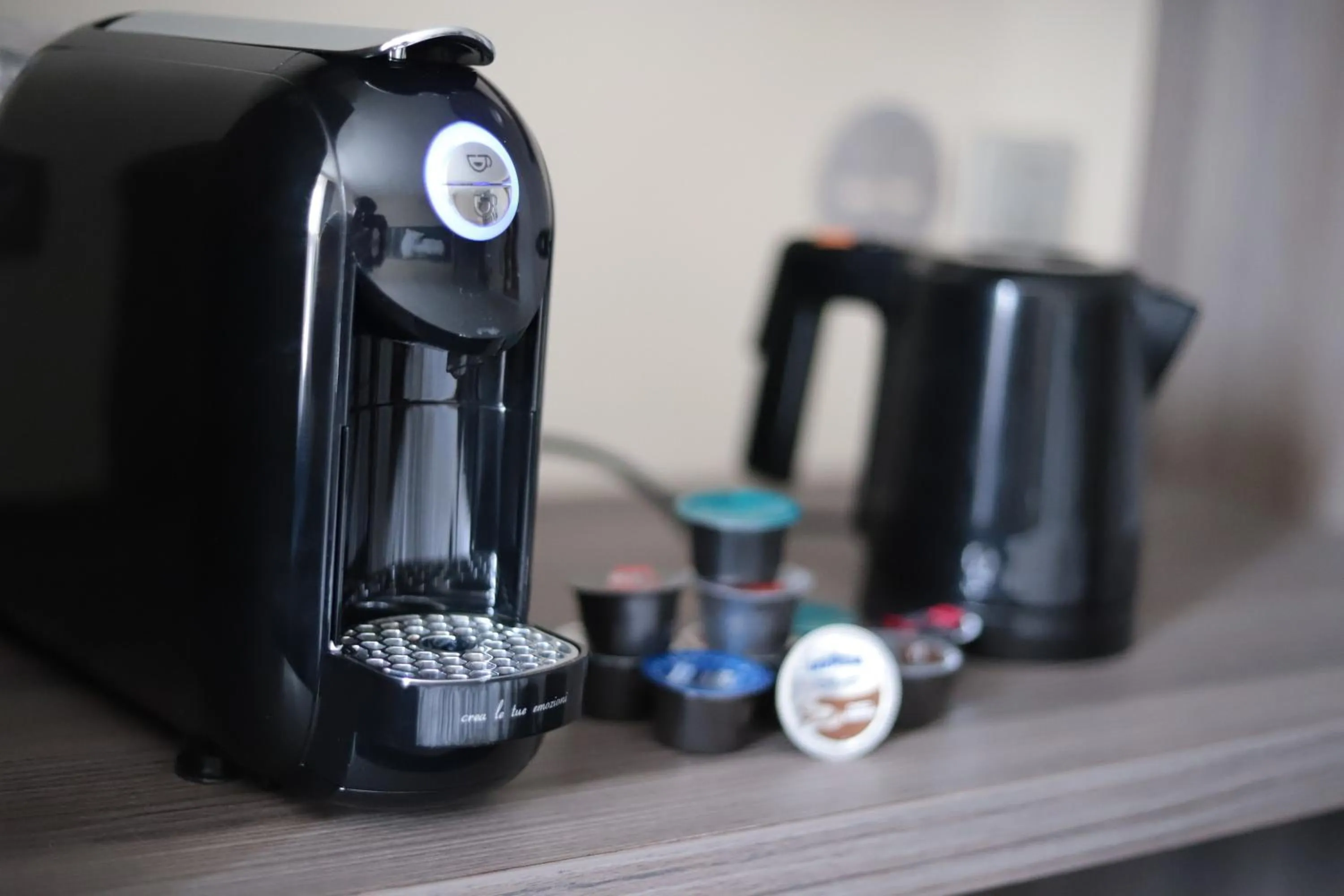 Coffee/tea facilities in Hôtel Brésil Opéra SPA