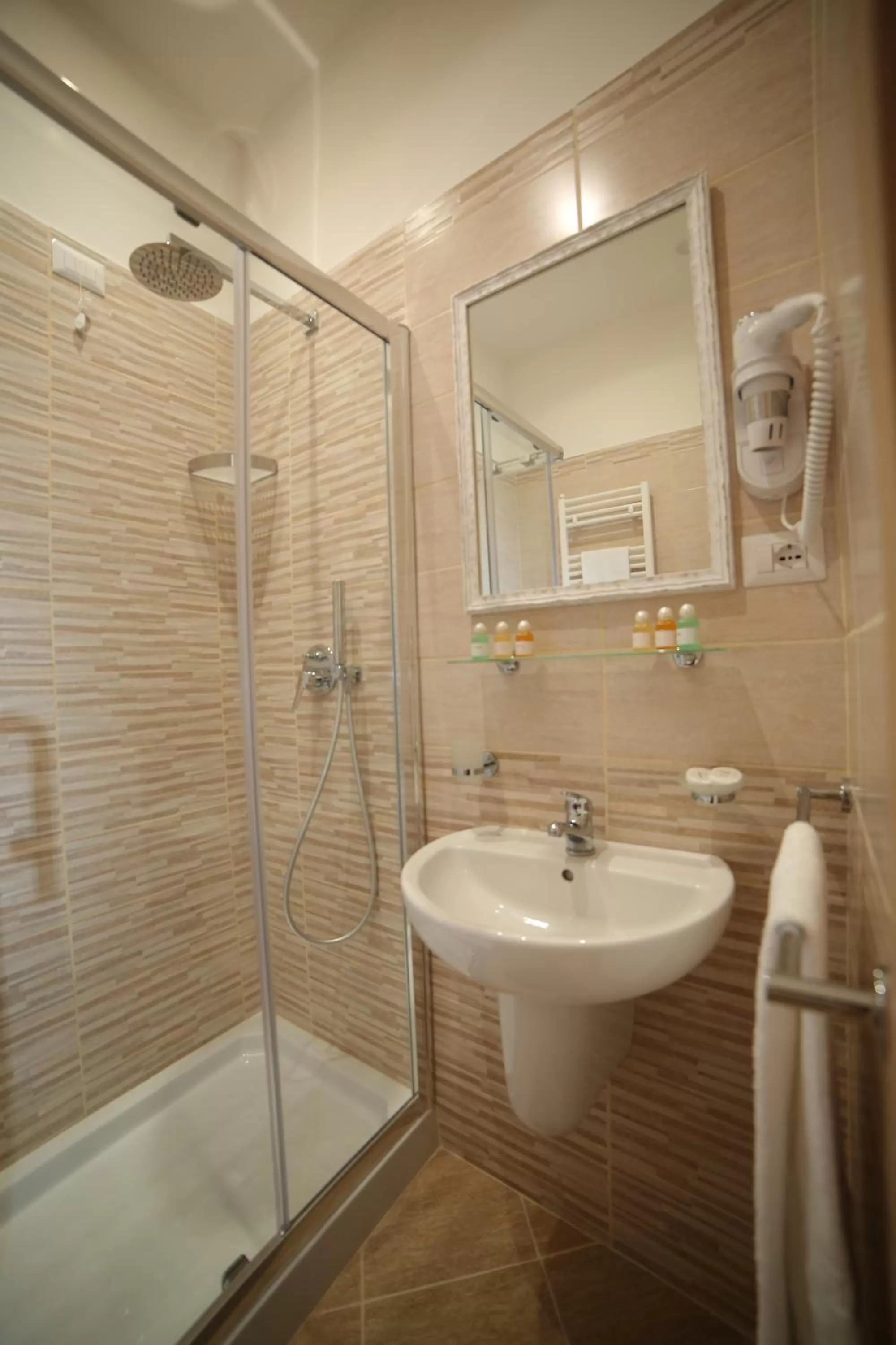 Bathroom in Esposizione Palace Hotel