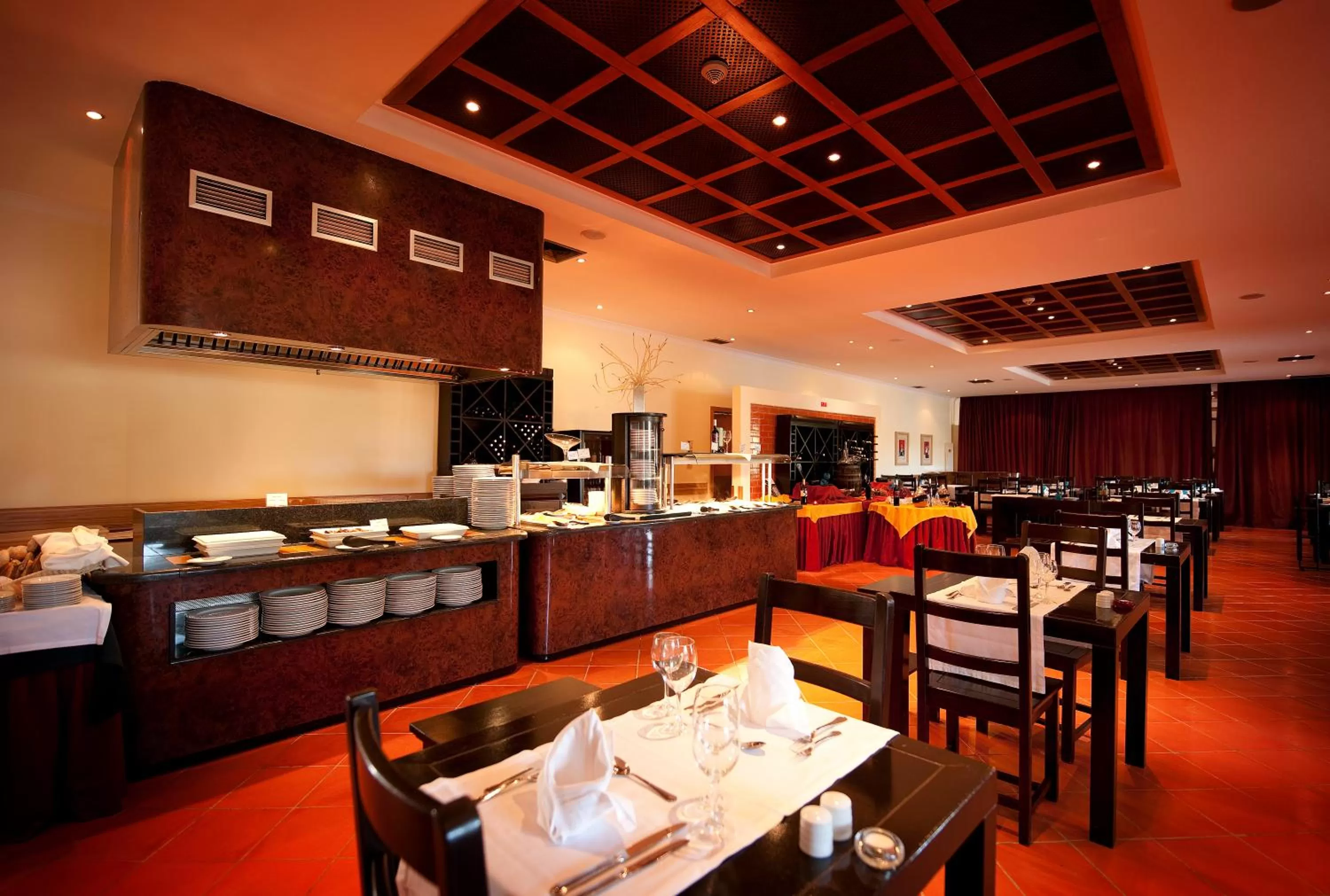 Restaurant/places to eat in Vila Gale Albacora