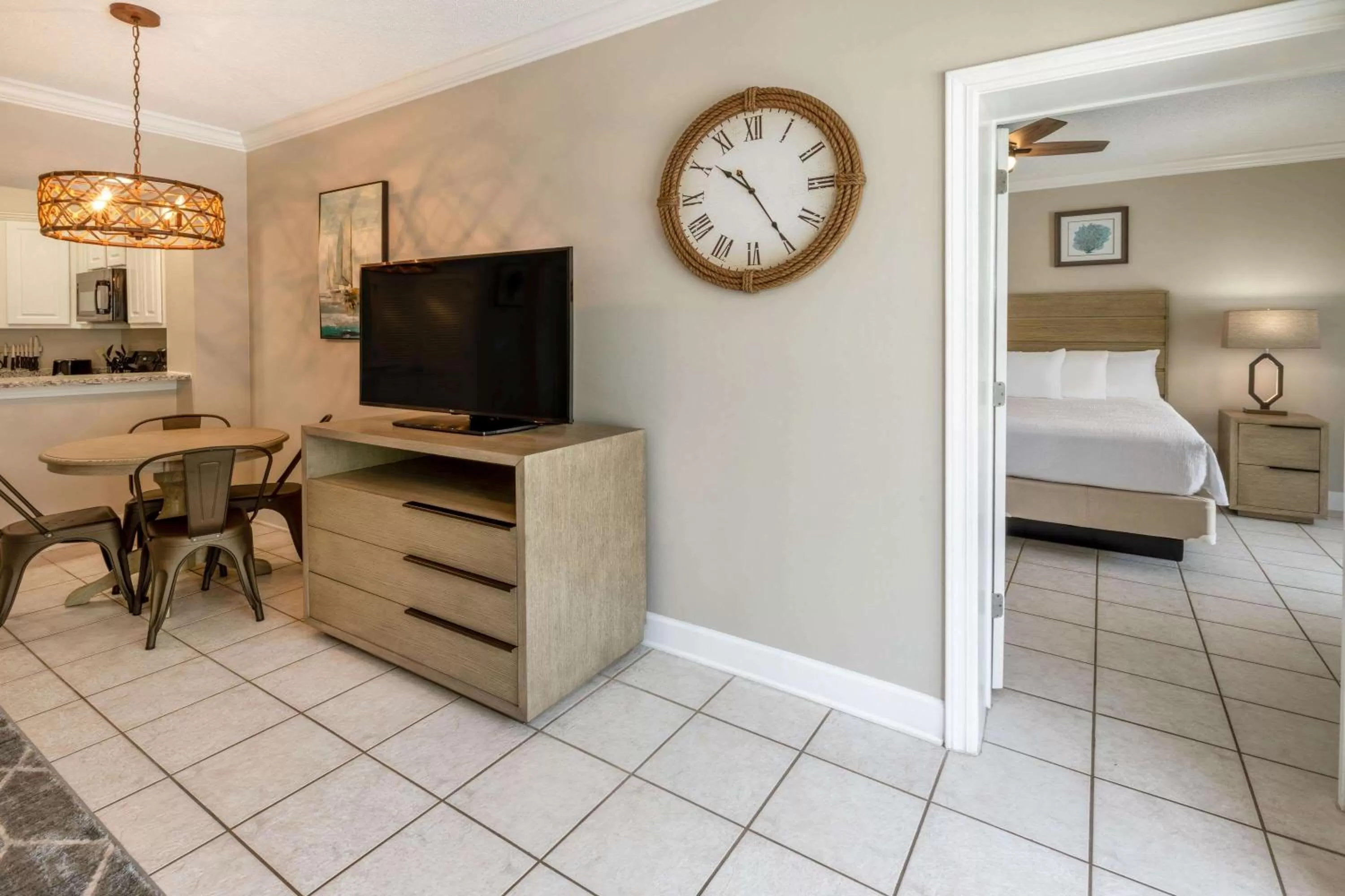 Living room, Bed in Palm Beach Resort Orange Beach a Ramada by Wyndham