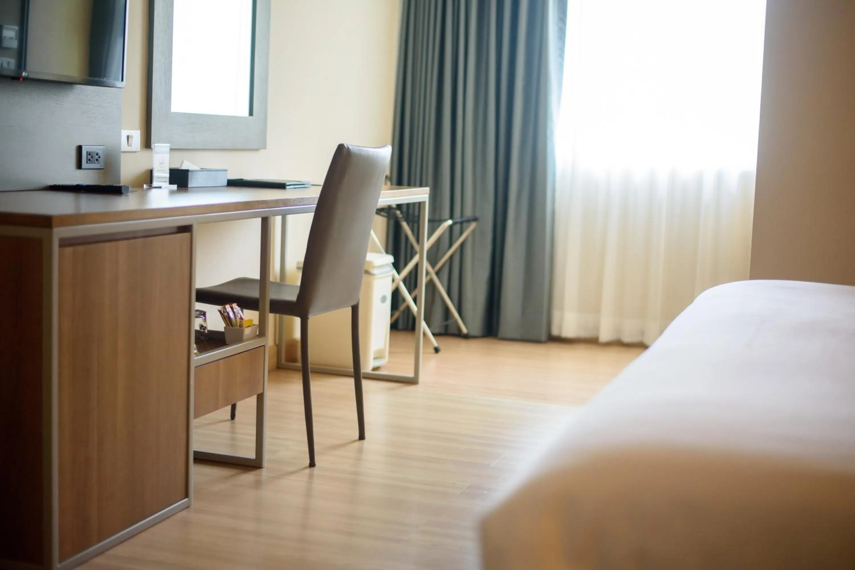 Bedroom, Bed in SC Park Hotel