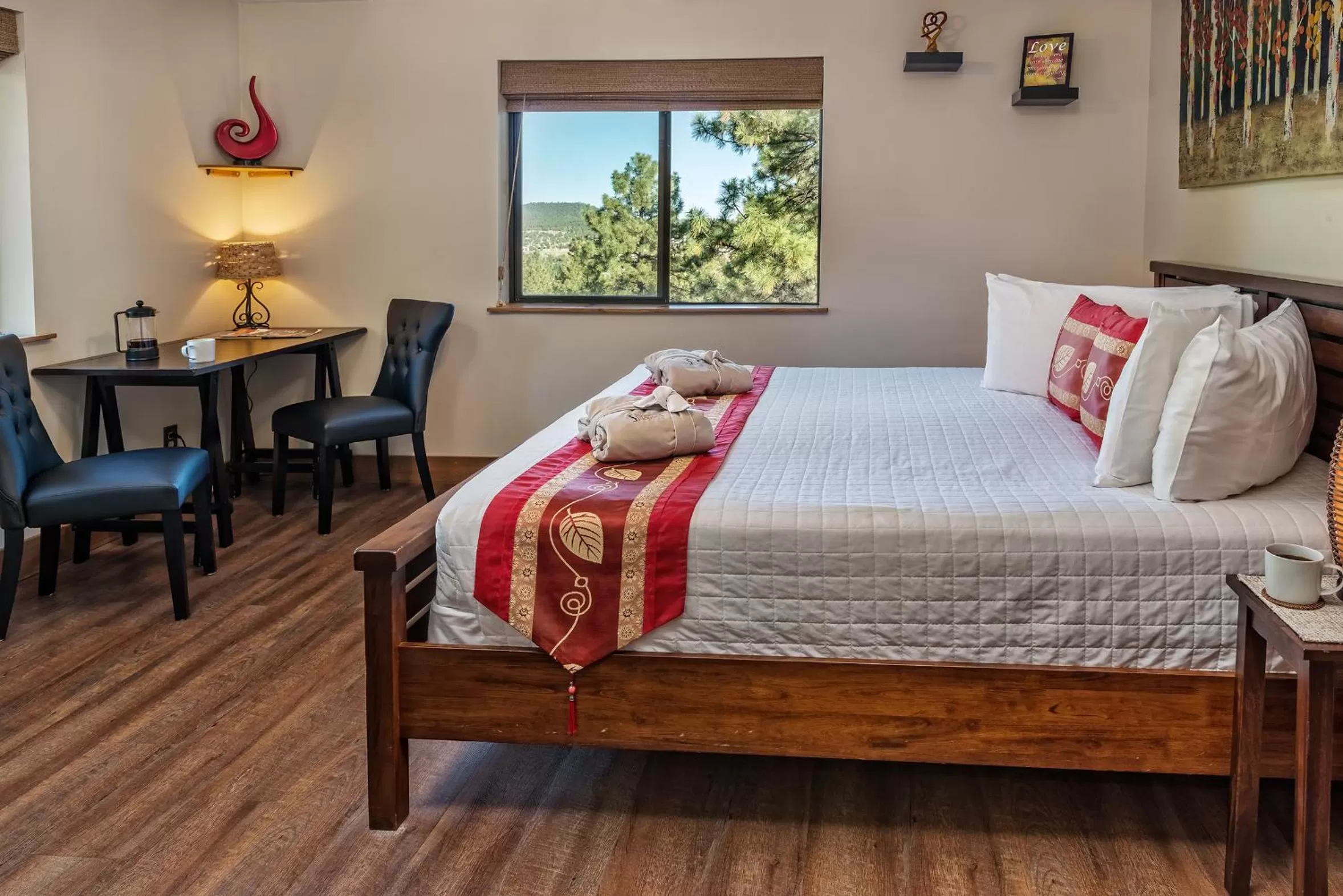 Bedroom, Bed in Sheridan House Inn- Adult Only Accommodation