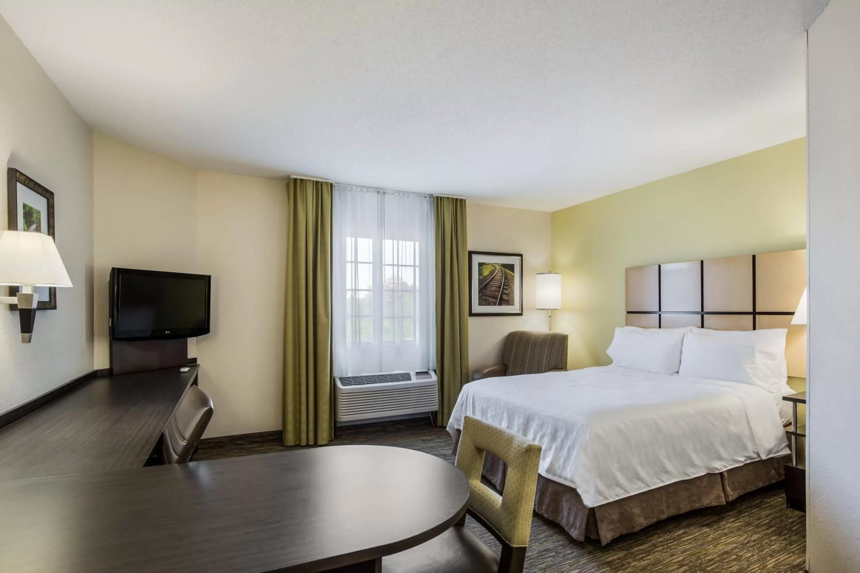 Bedroom, Bed in Candlewood Suites Virginia Beach Town Center by IHG