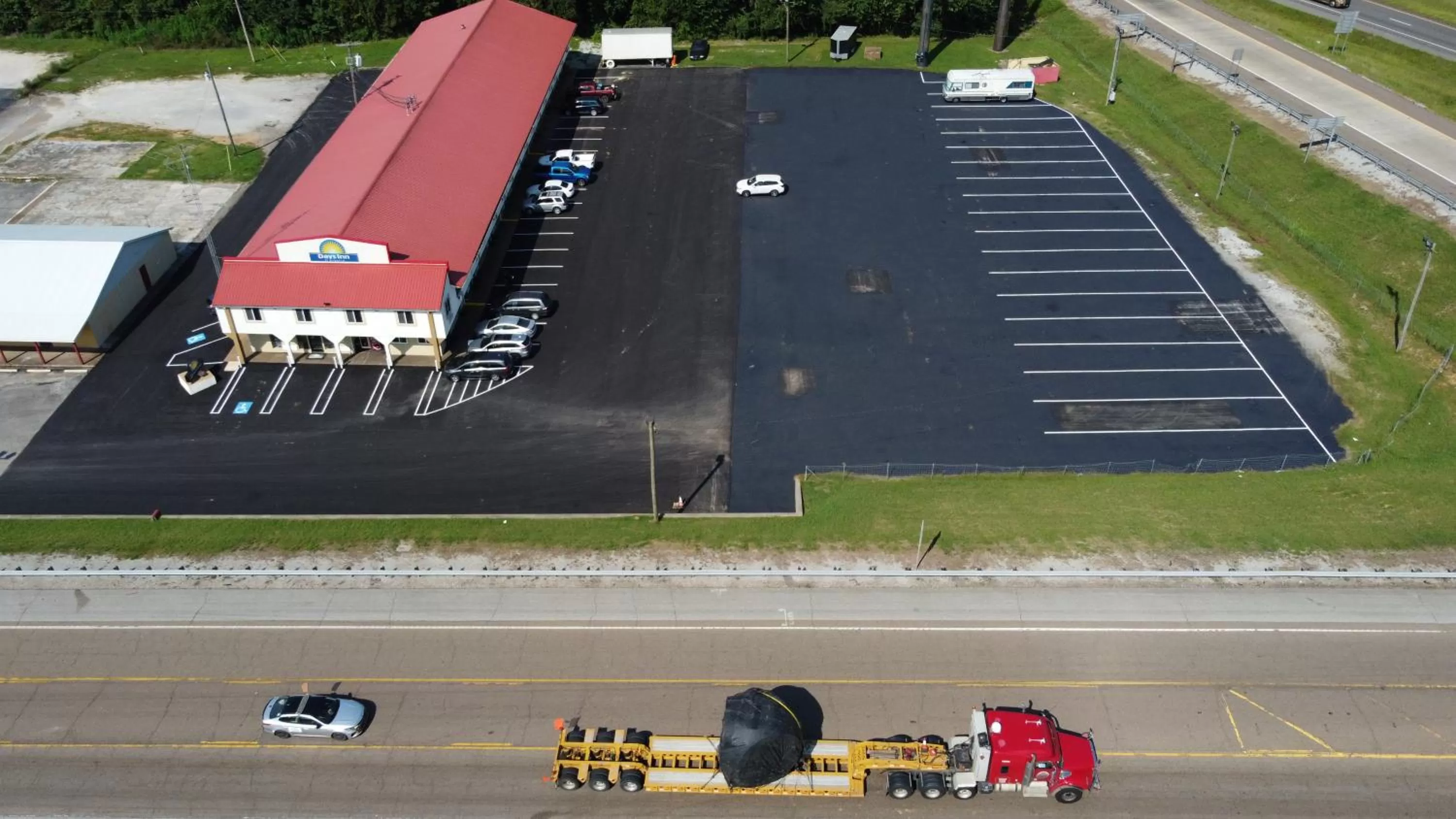 Days Inn by Wyndham Holladay