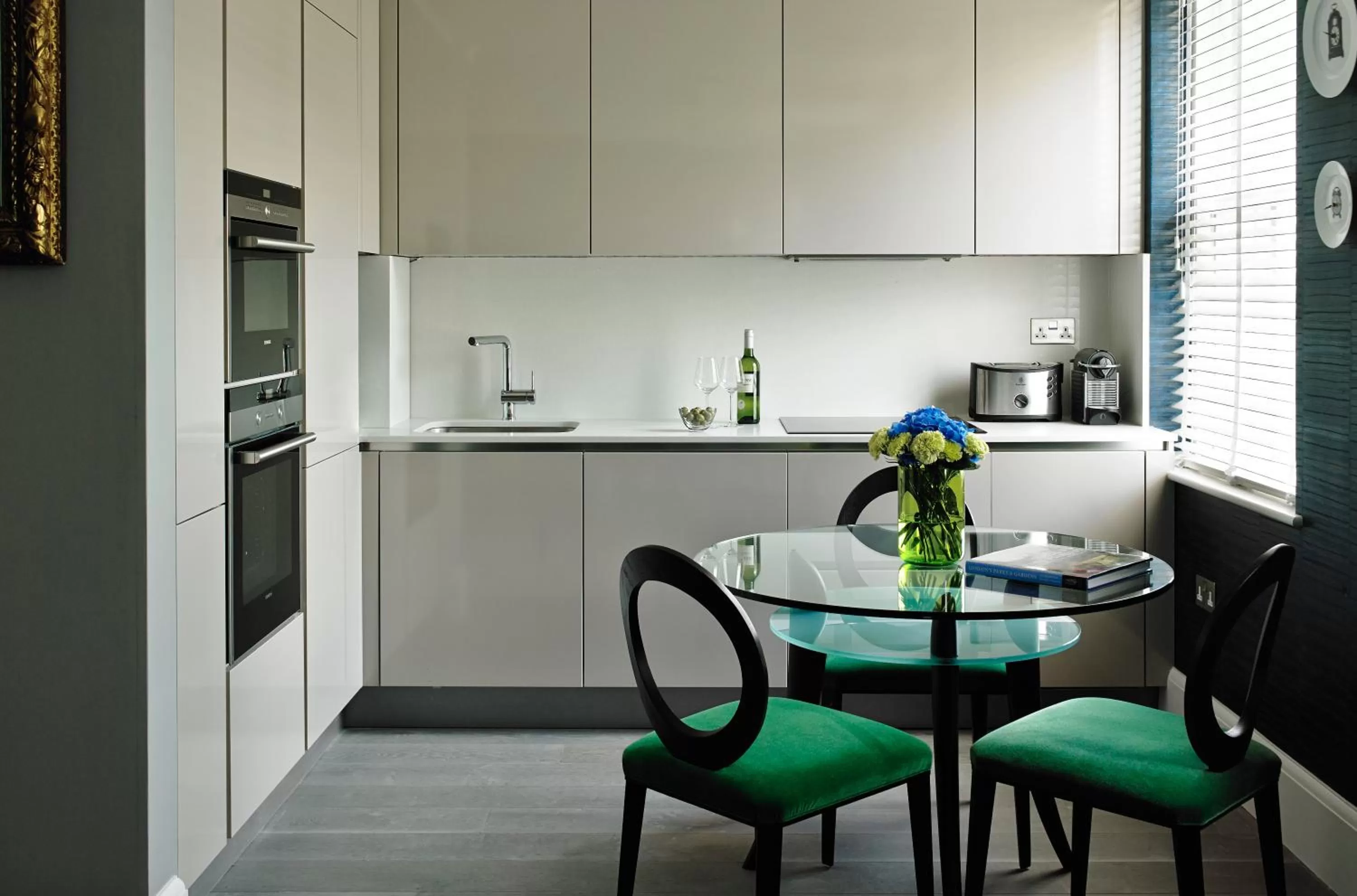 Living room in Flemings Mayfair - Small Luxury Hotel of the World