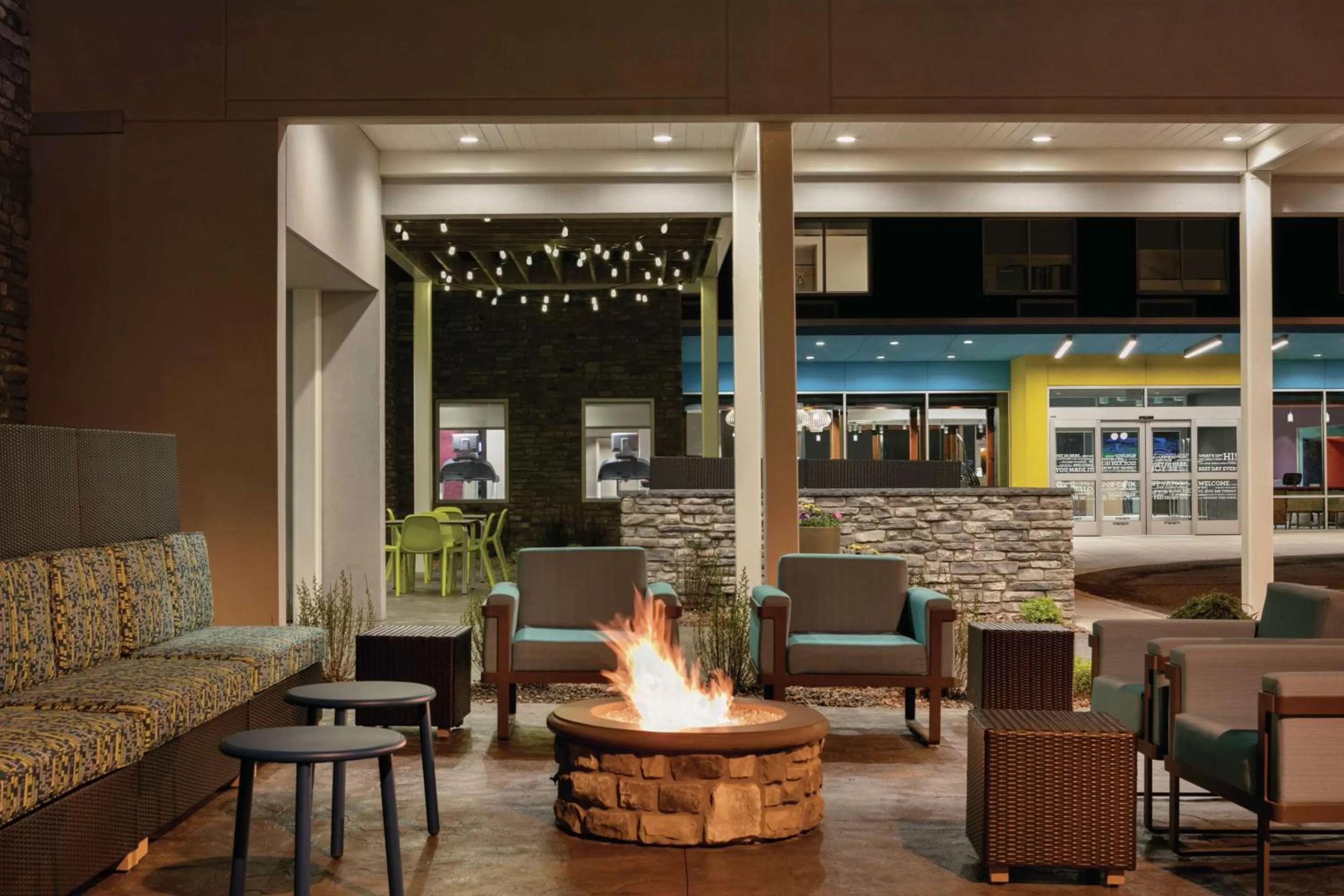 Patio in Home2 Suites By Hilton Williamsville Buffalo Airport