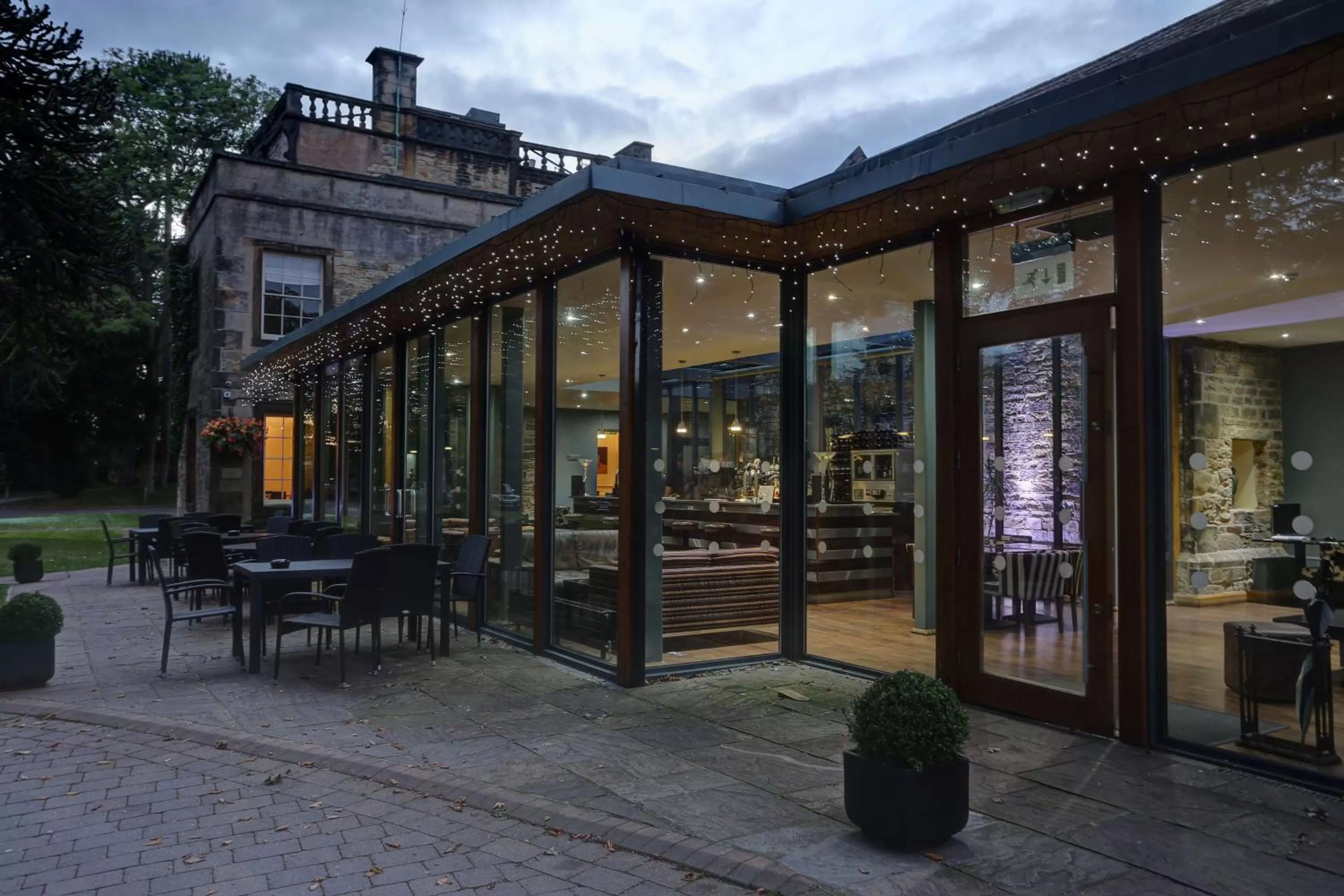 Lounge or bar in Best Western Plus Sheffield Mosborough Hall Hotel