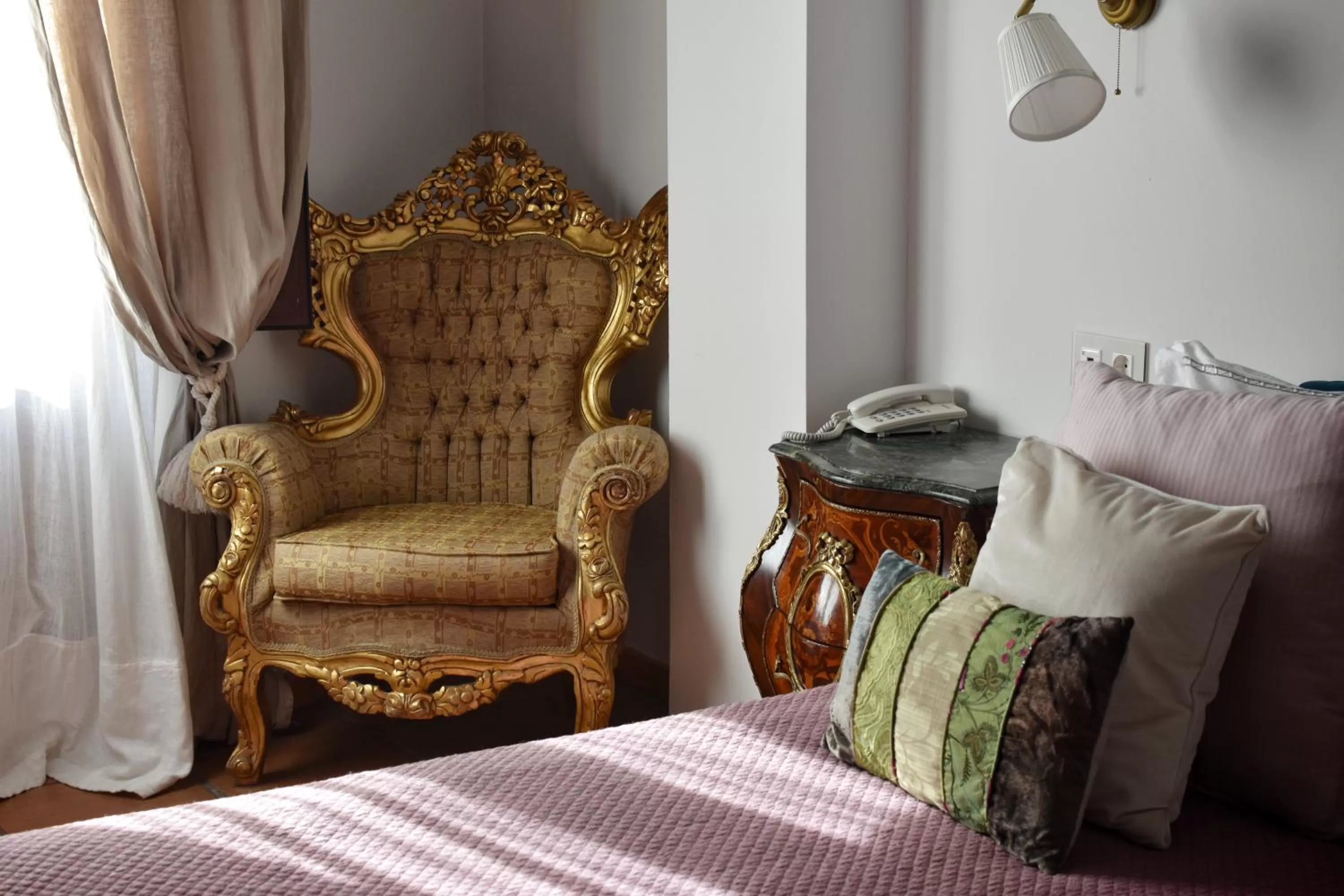 Photo of the whole room, Bed in Hotel Convento La Gloria