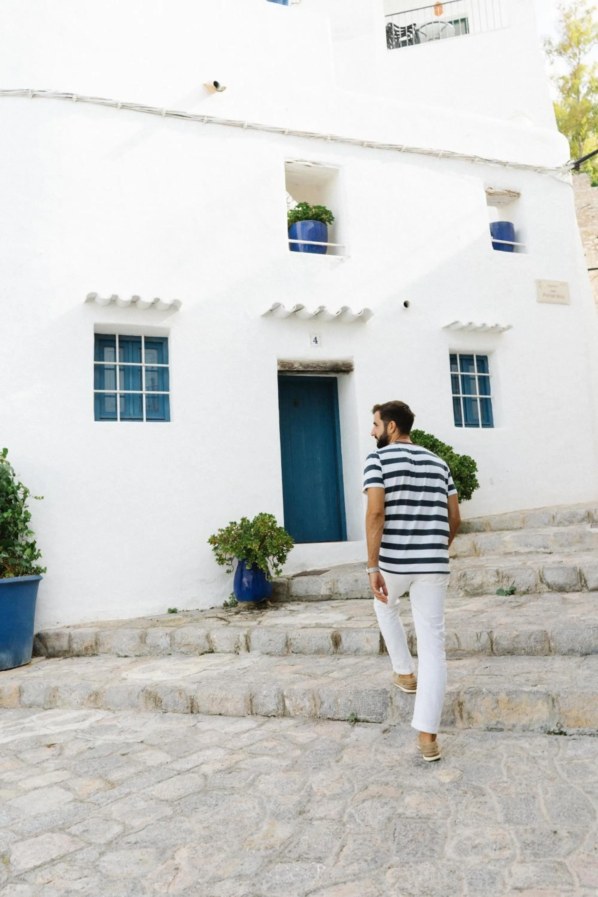 Entertainment in 7Pines Resort Ibiza, part of Destination by Hyatt