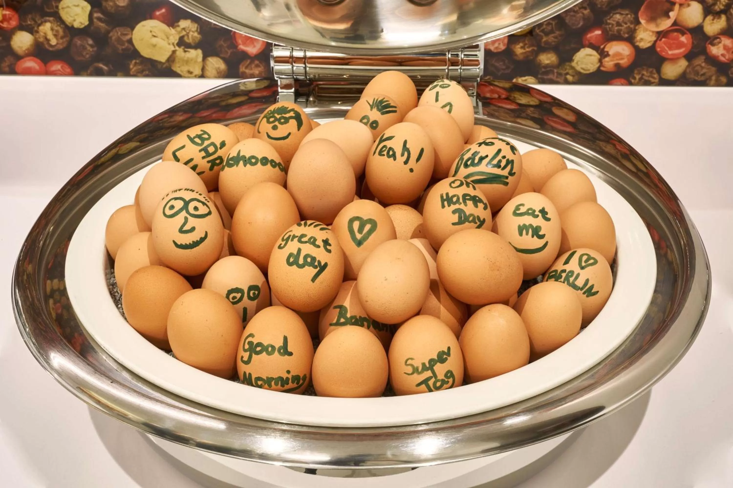 Dining area in Hampton by Hilton Berlin City Centre Alexanderplatz