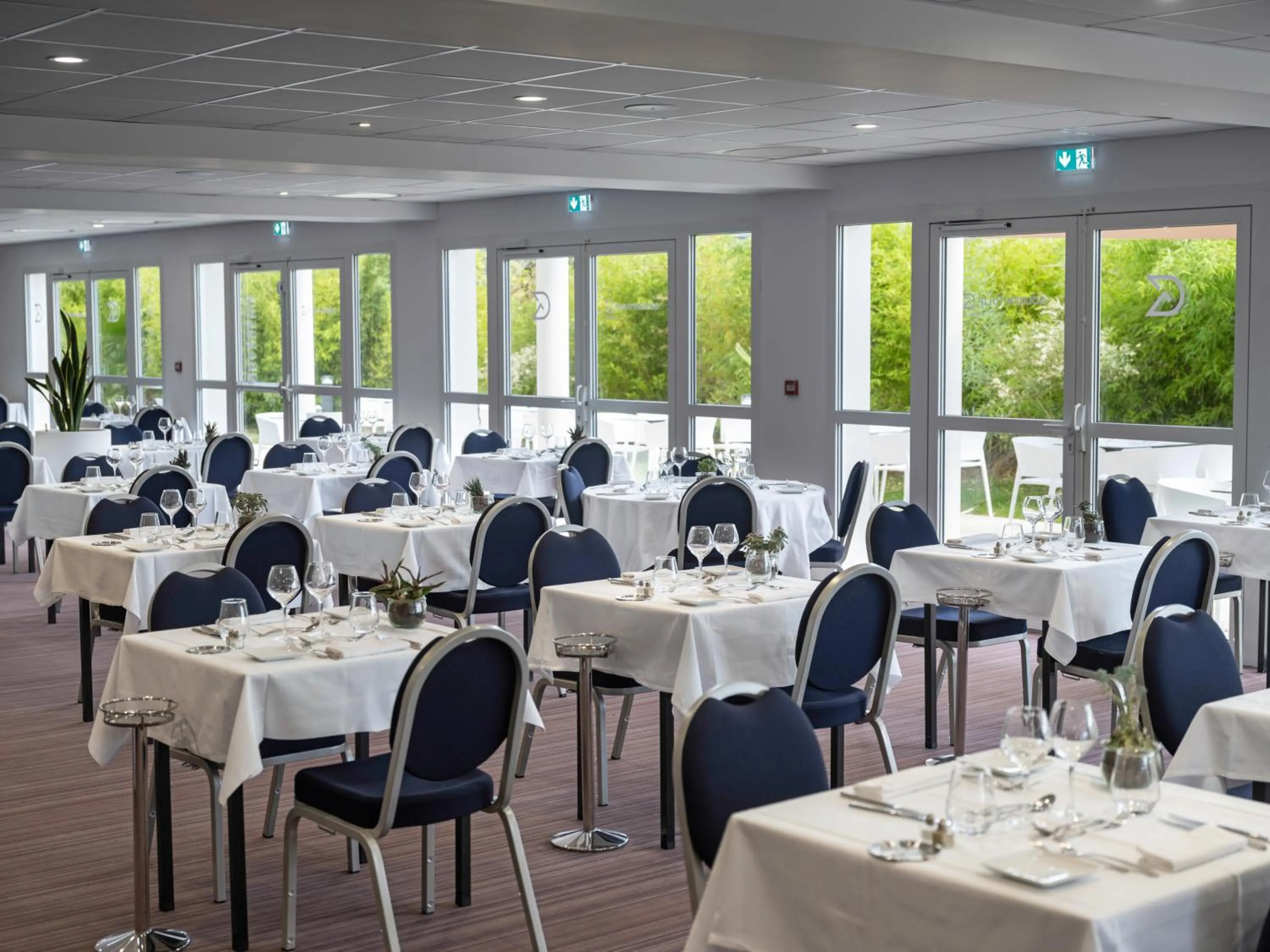 Restaurant/places to eat in Golden Tulip La Baule Hotel and Residence